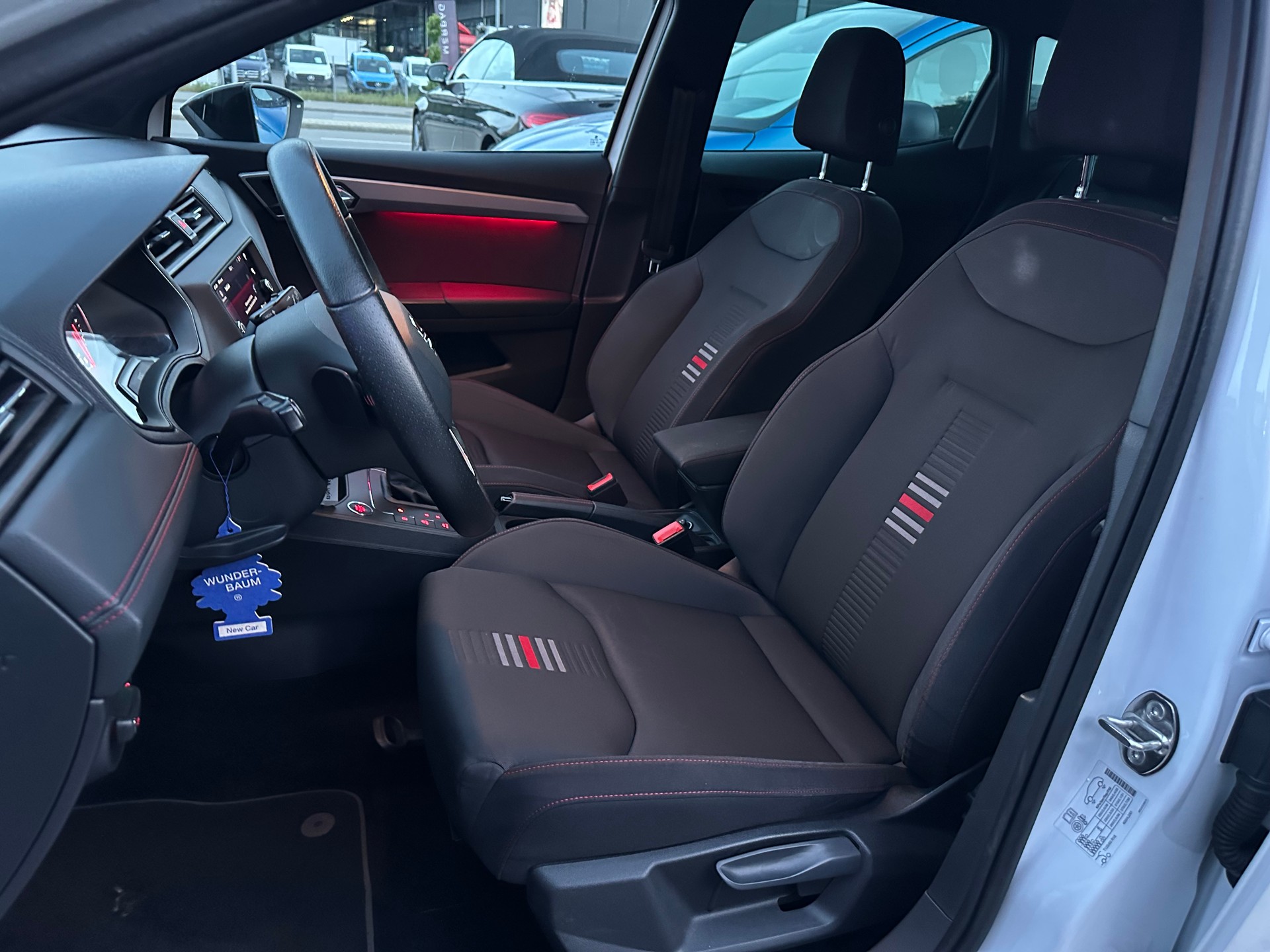 SEAT Ibiza 1.0 EcoTSI Hola FR DSG-image-14
