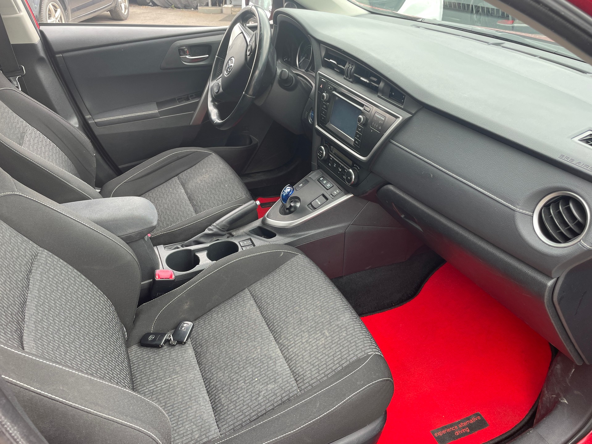 TOYOTA Auris Touring Sports 1.8 16V HSD Linea Trend-image-7