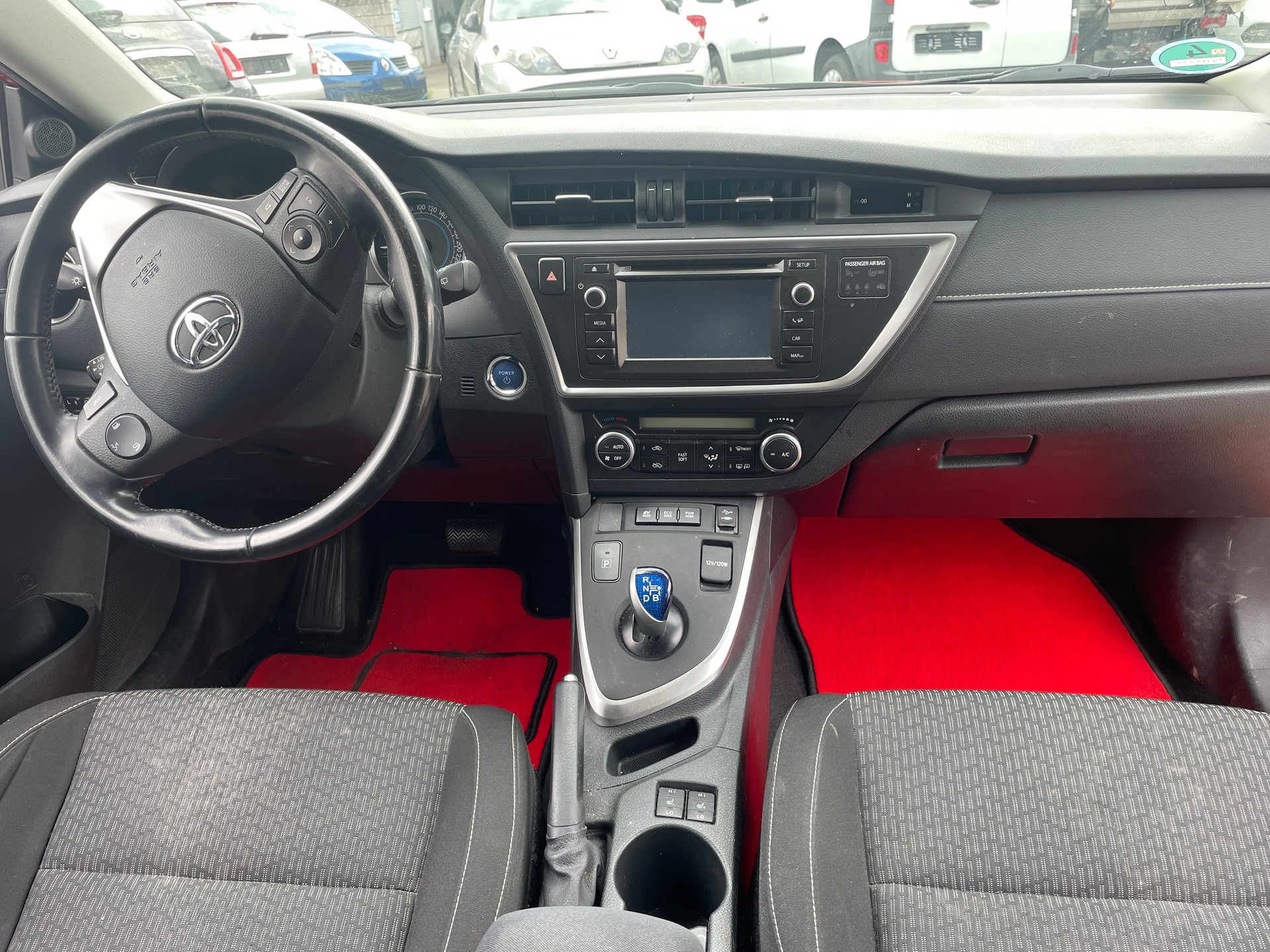 TOYOTA Auris Touring Sports 1.8 16V HSD Linea Trend-image-8