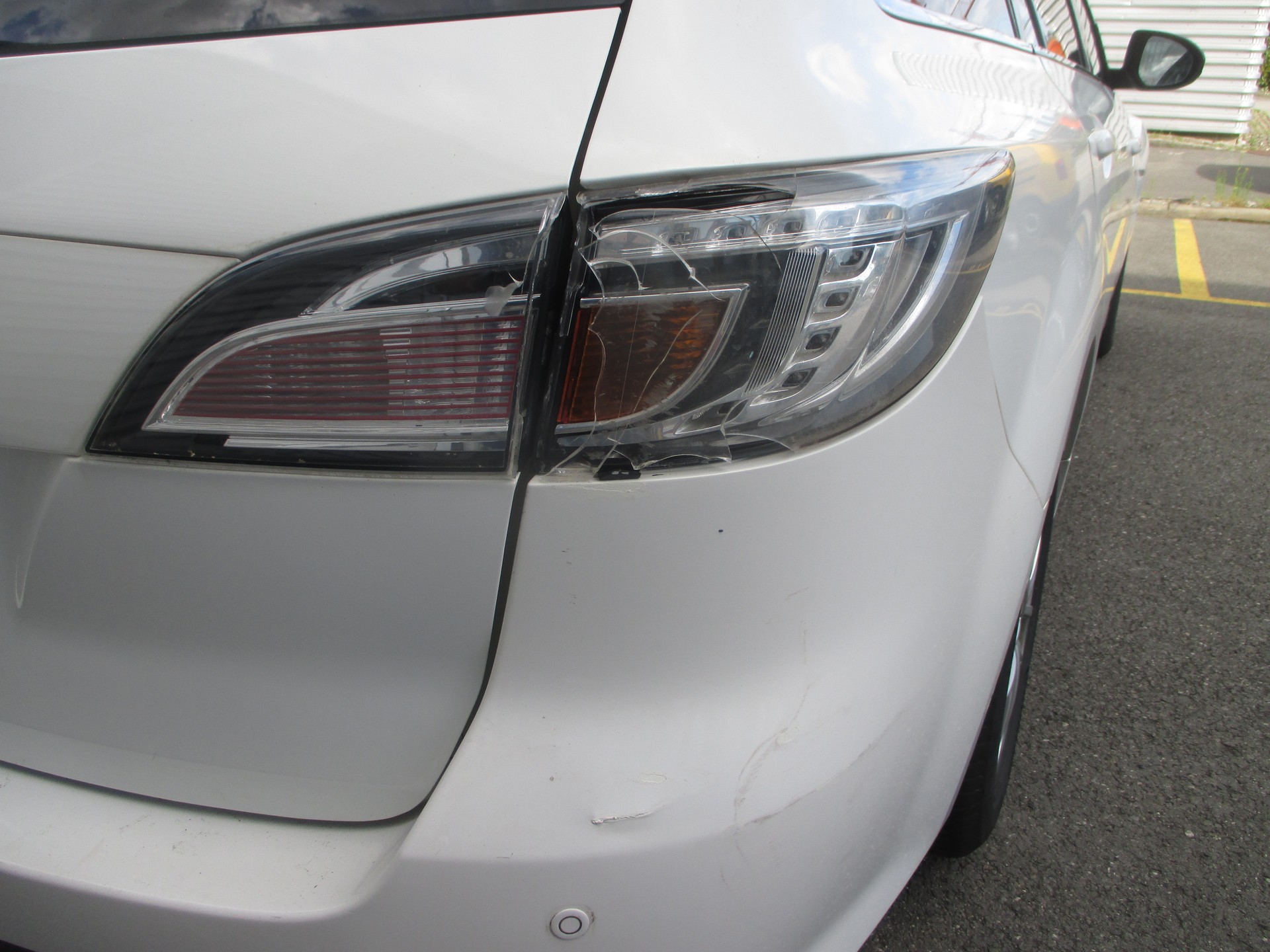 MAZDA 6 2.2 CD 16V Sport-image-15