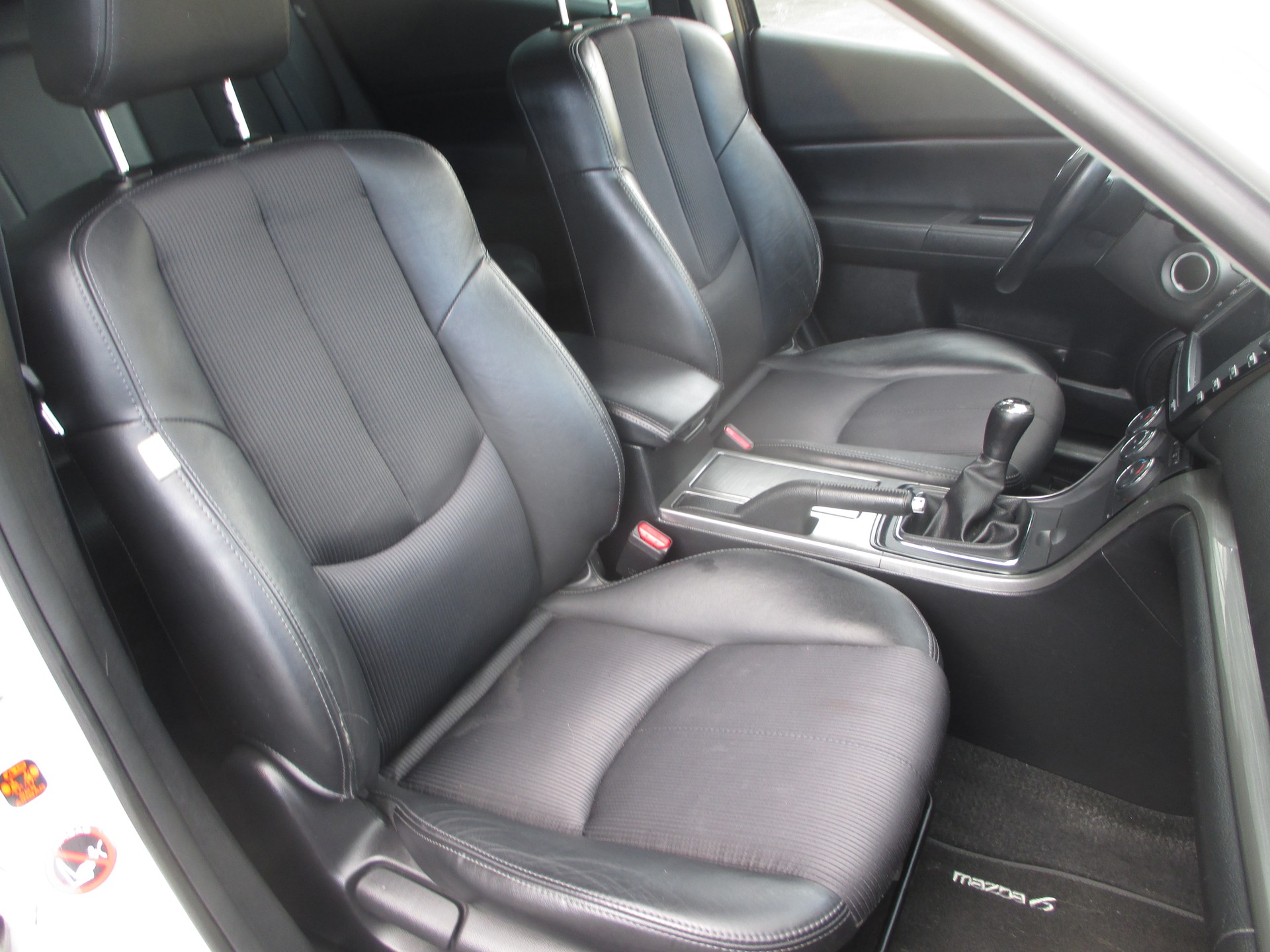 MAZDA 6 2.2 CD 16V Sport-image-14