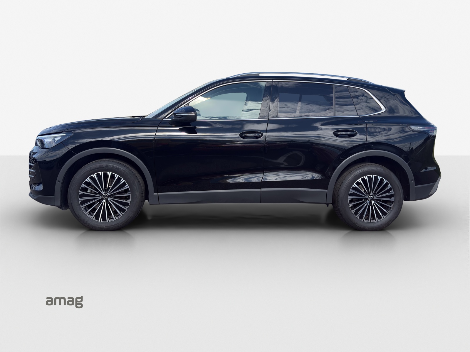 VW Tiguan 2.0 TSI DSG Elegance 4Motion-image-1