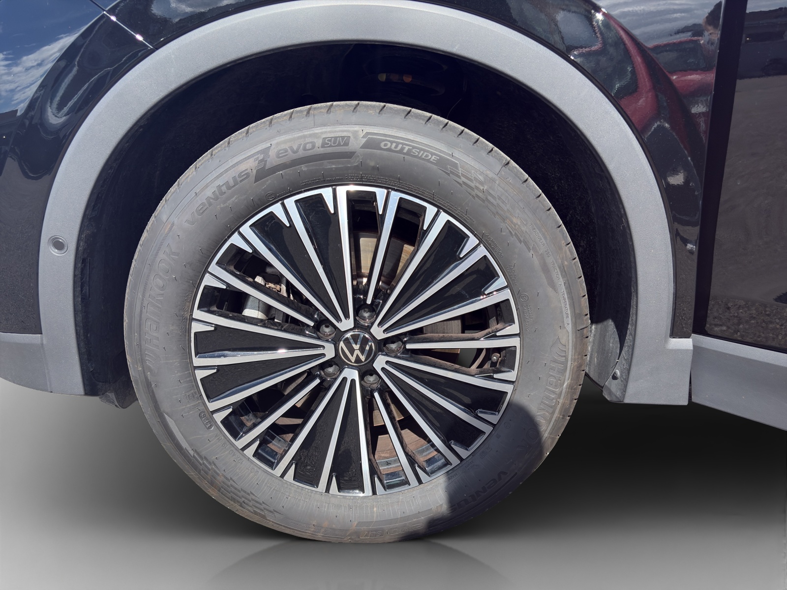 VW Tiguan 2.0 TSI DSG Elegance 4Motion-image-12