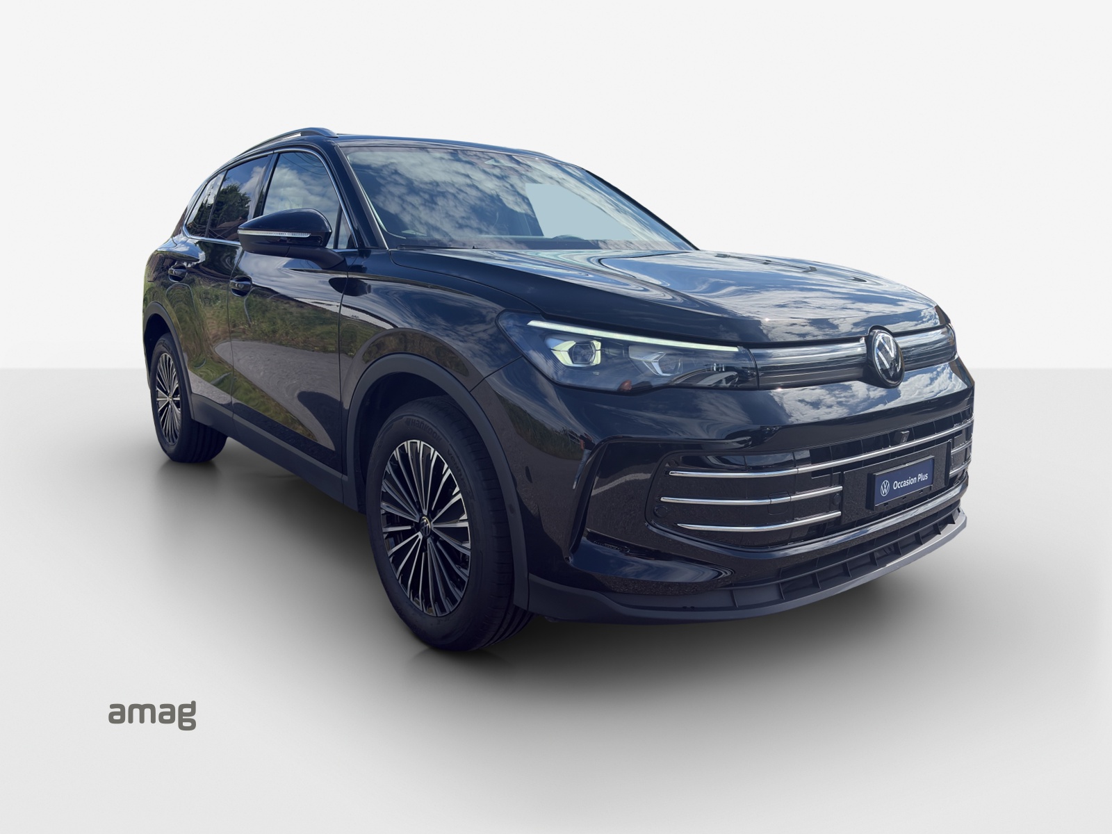 VW Tiguan 2.0 TSI DSG Elegance 4Motion-image-4