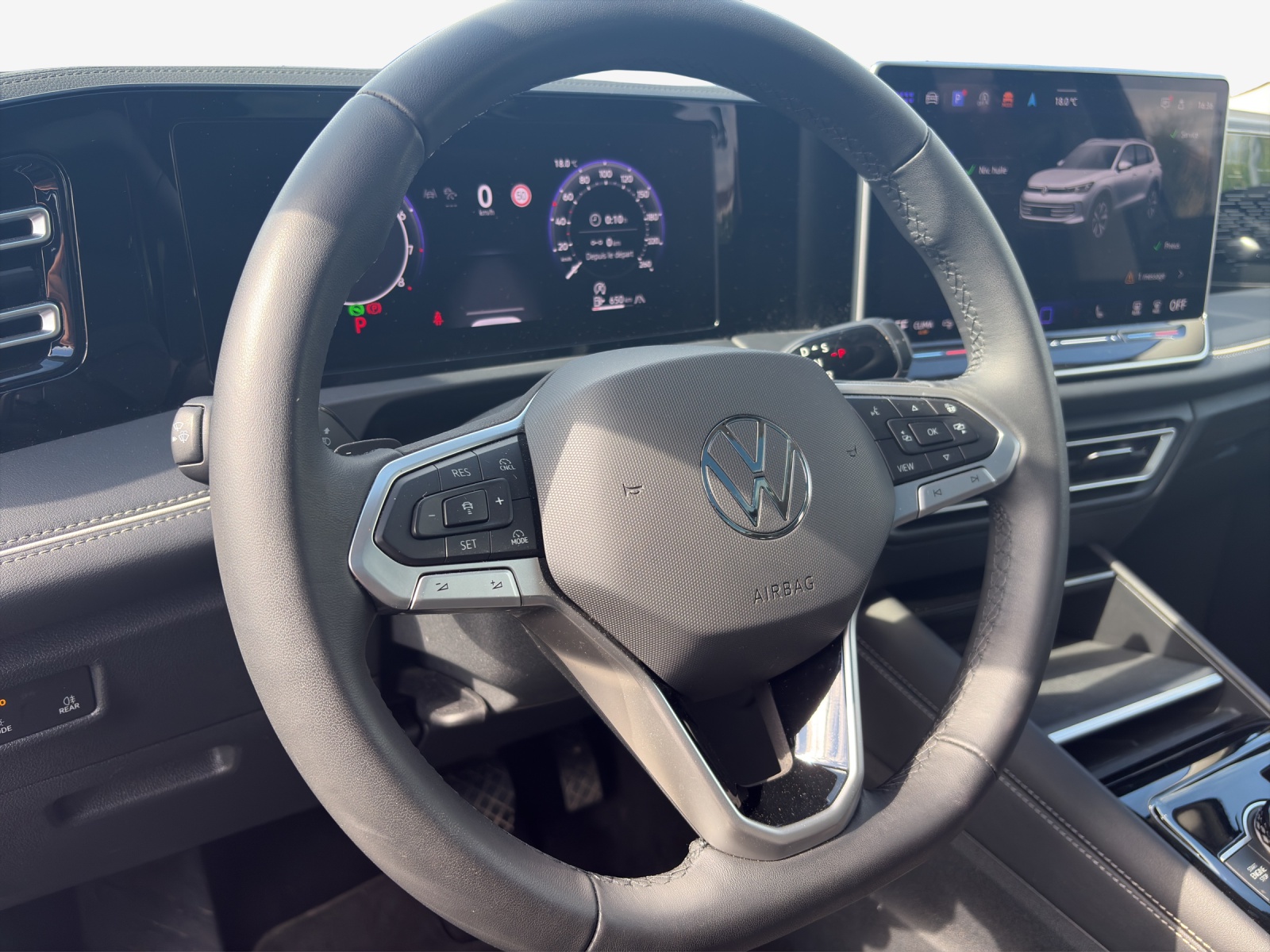 VW Tiguan 2.0 TSI DSG Elegance 4Motion-image-8