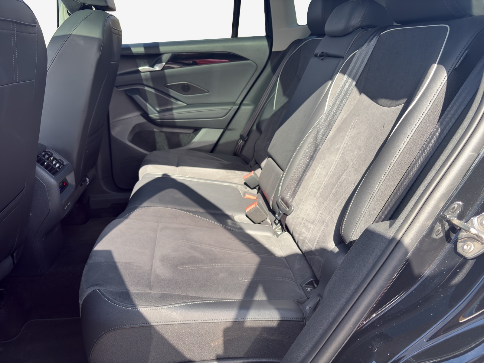 VW Tiguan 2.0 TSI DSG Elegance 4Motion-image-10