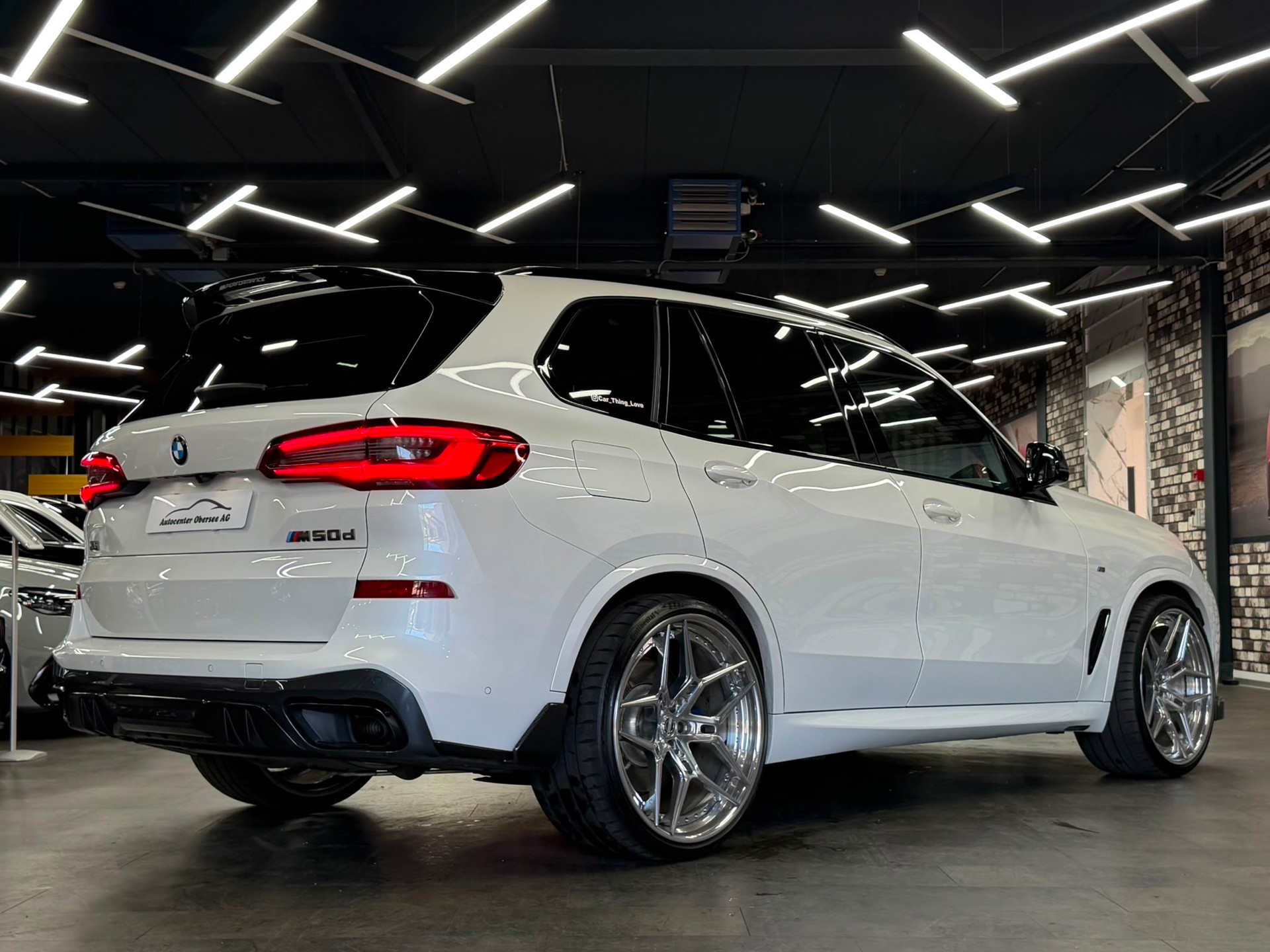 BMW X5 xDrive M50d Steptronic-image-4
