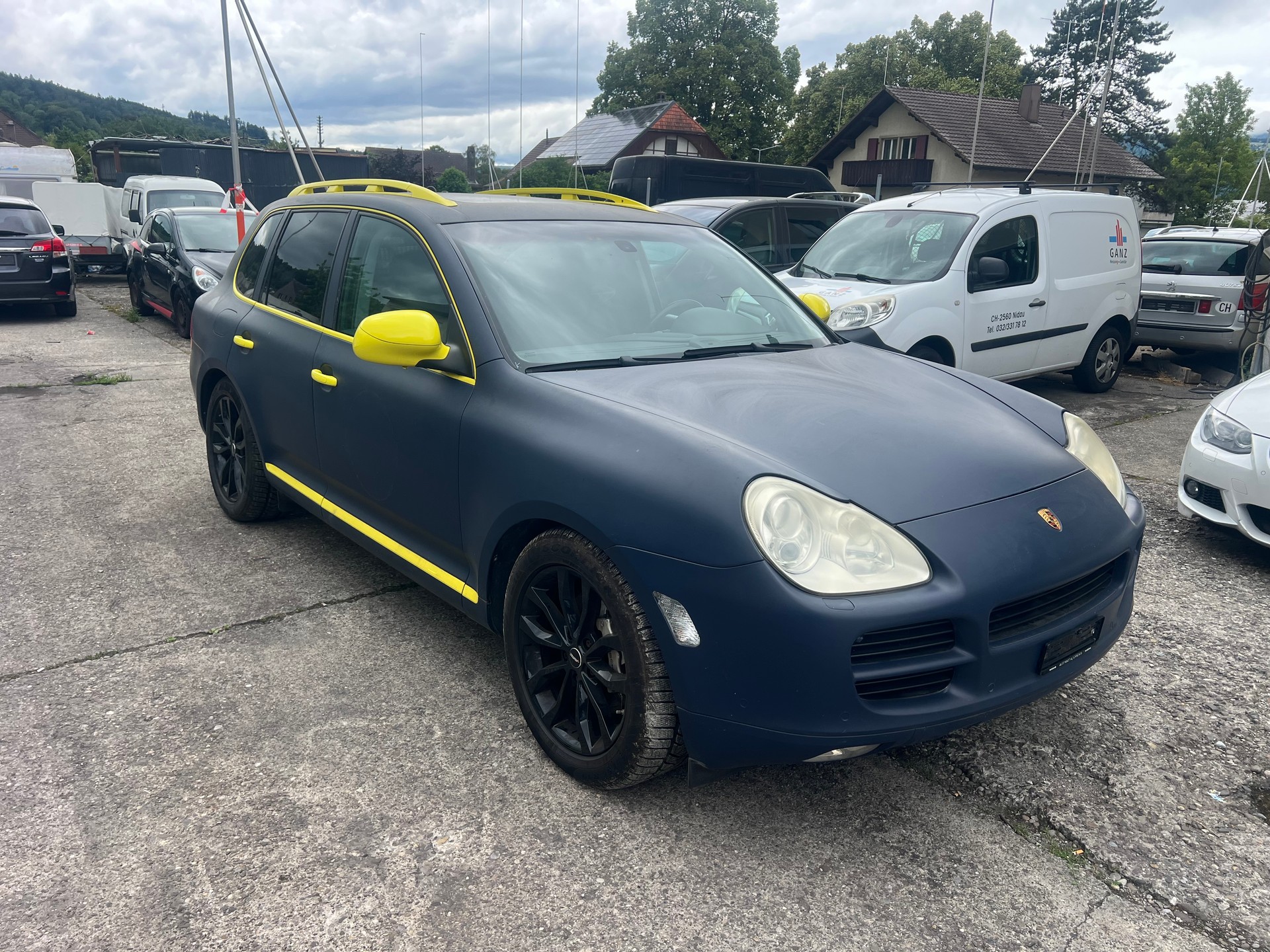 PORSCHE Cayenne S-image-1