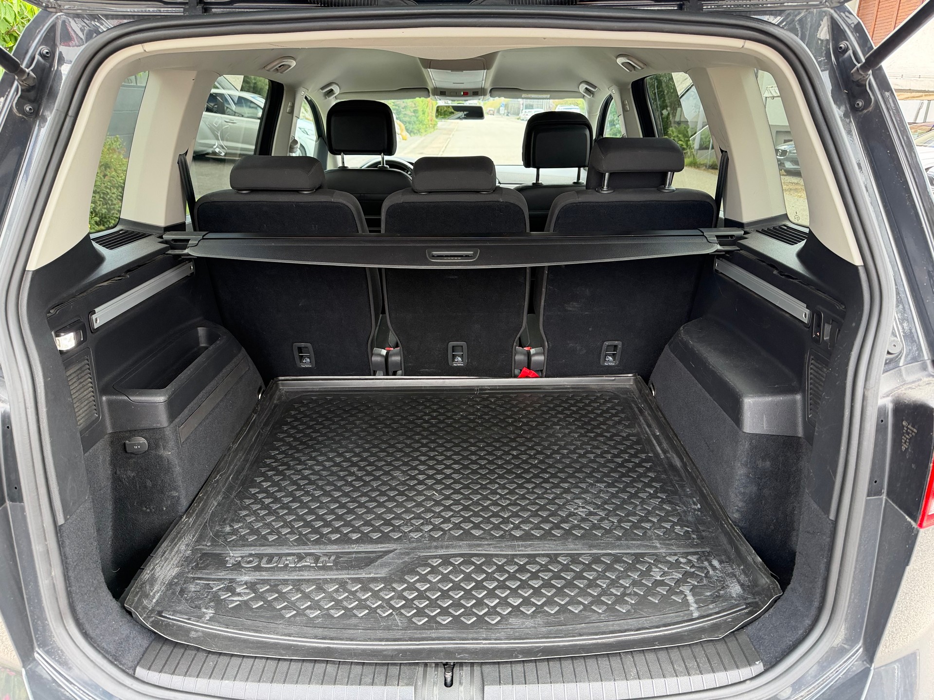 VW Touran 2.0 TDI BlueMotion Technology Comfortline-image-13