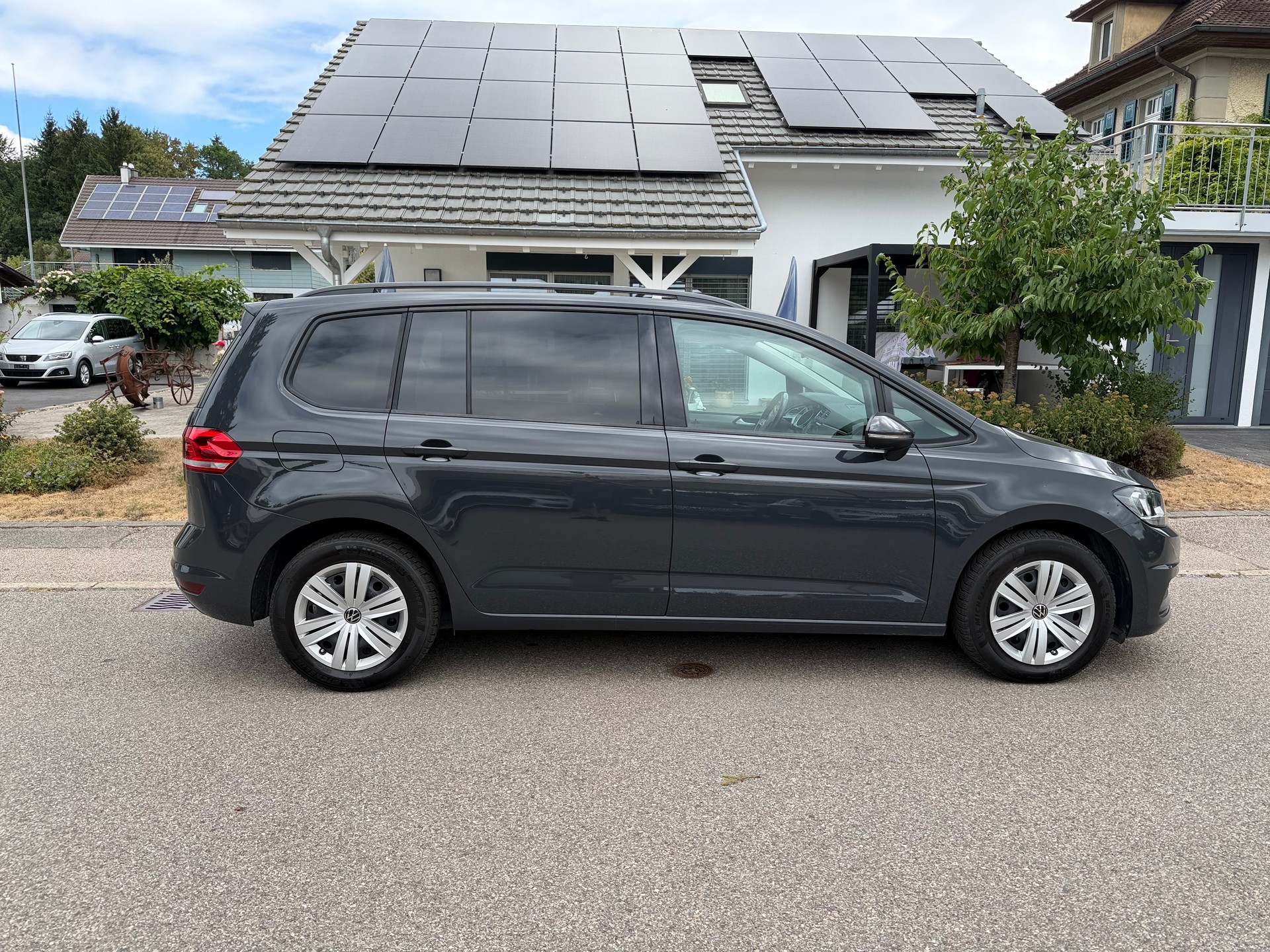VW Touran 2.0 TDI BlueMotion Technology Comfortline-image-4