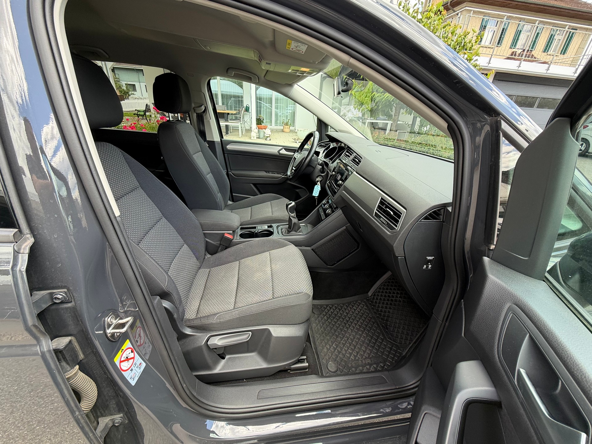 VW Touran 2.0 TDI BlueMotion Technology Comfortline-image-10