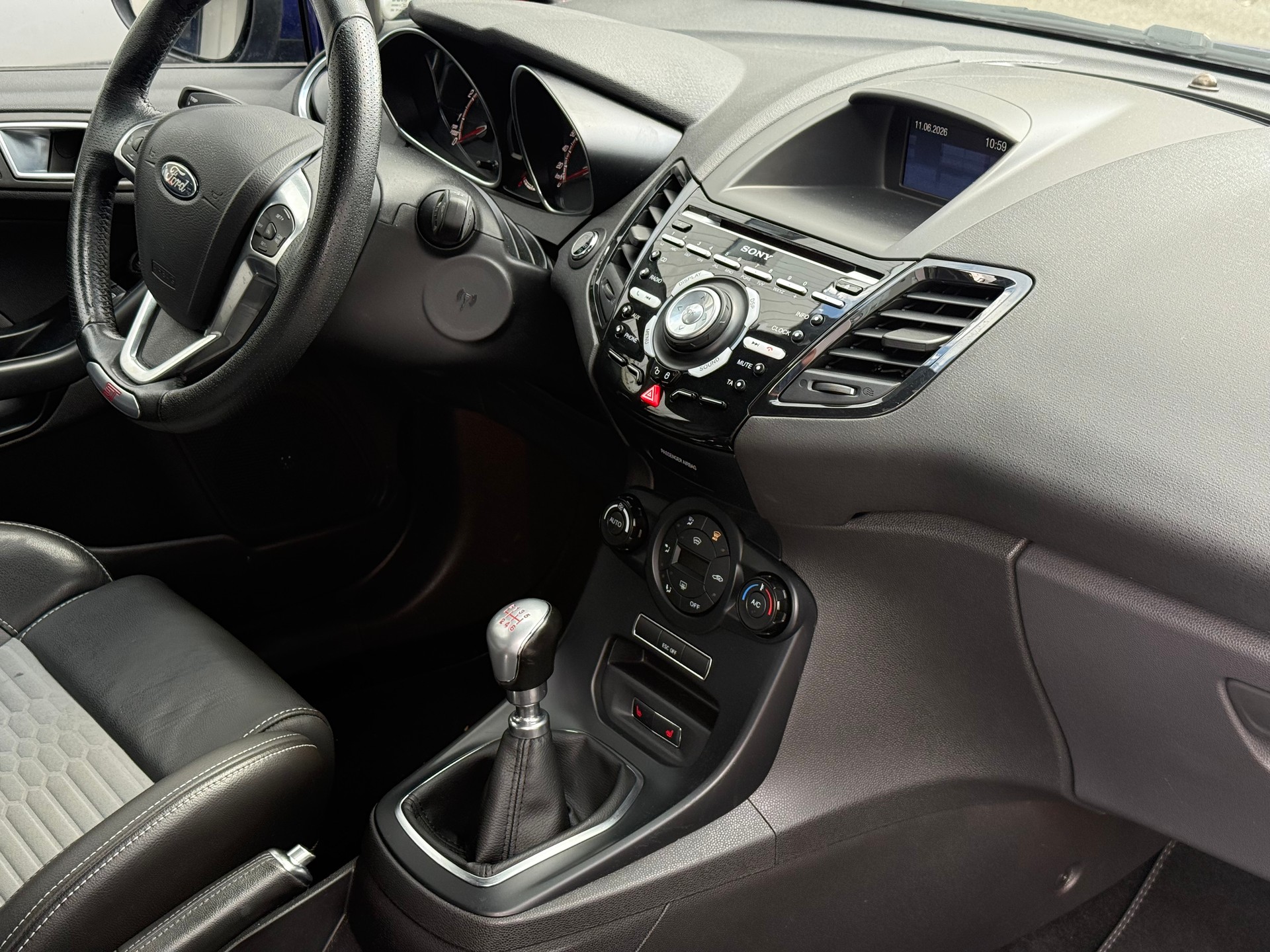 FORD Fiesta 1.6 SCTi ST-image-12