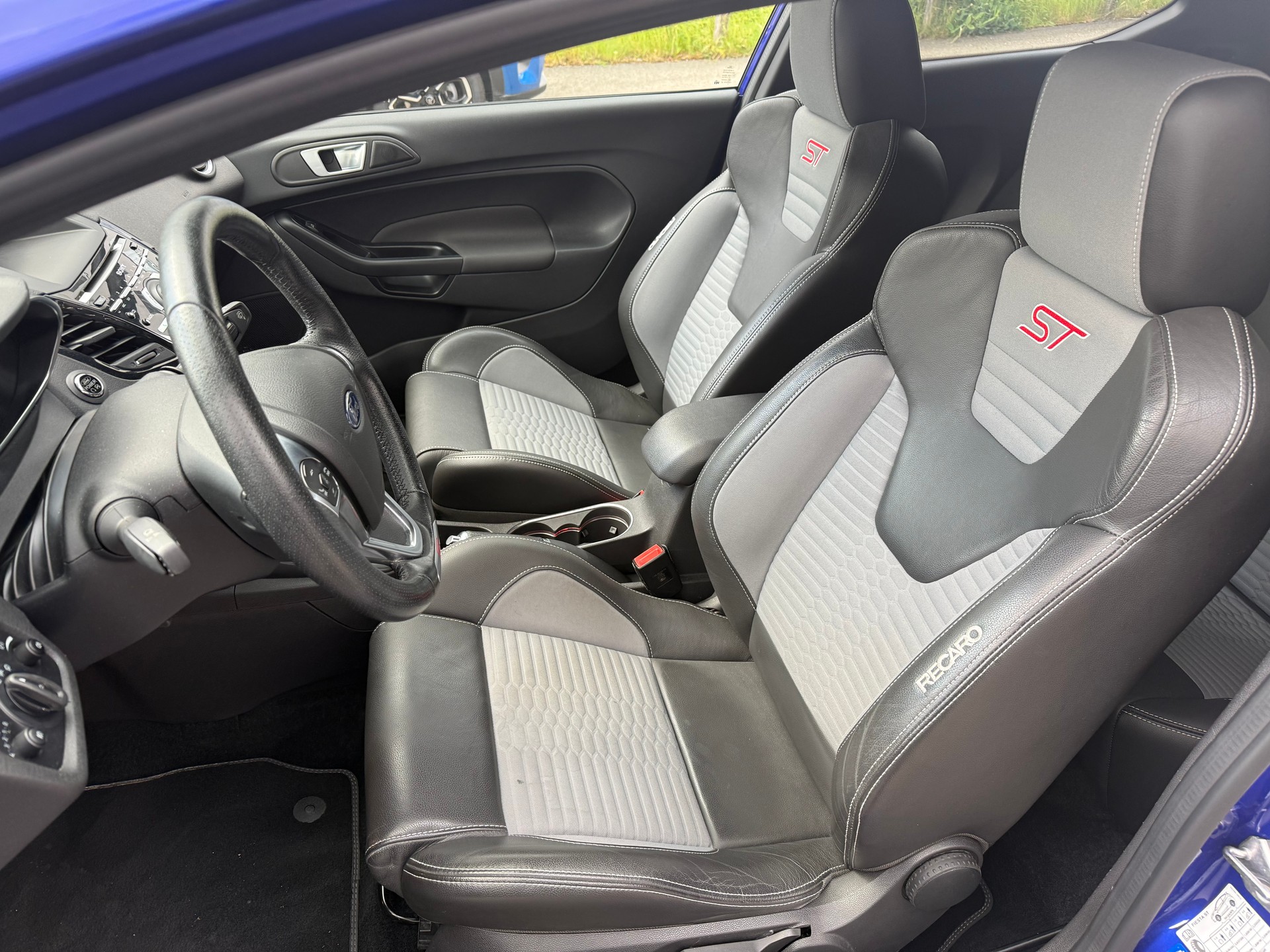 FORD Fiesta 1.6 SCTi ST-image-10
