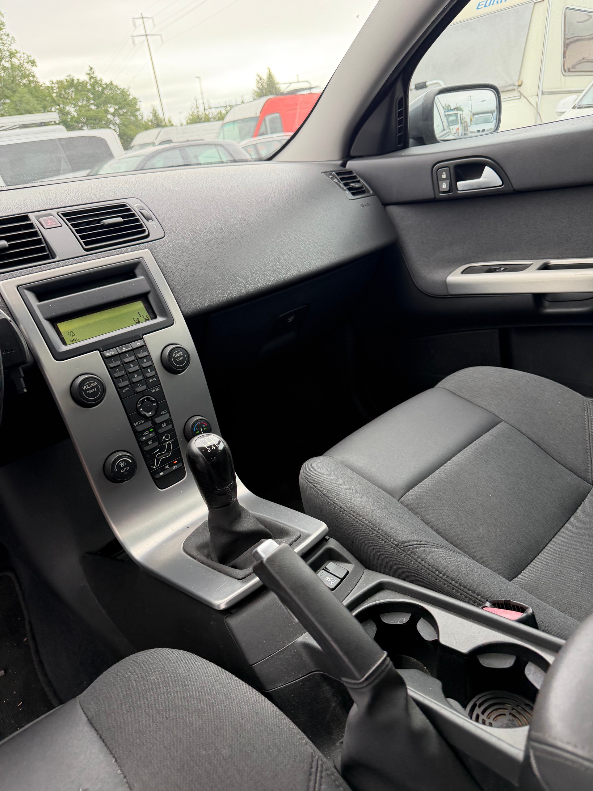 VOLVO V50 1.8 Momentum-image-11