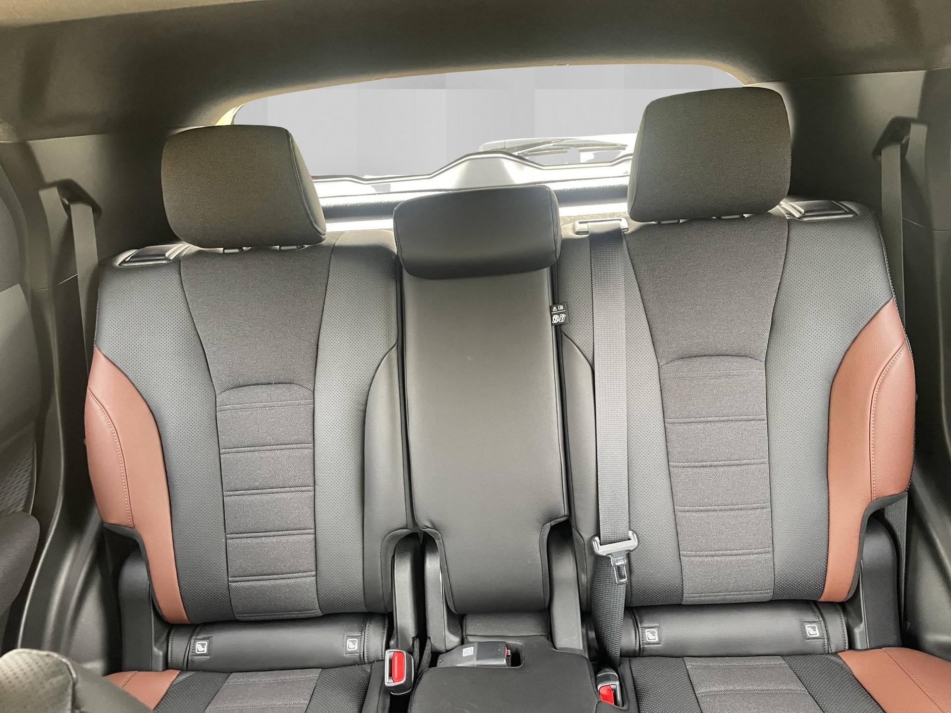 SUZUKI e Vitara Compact Top 4x4-image-6