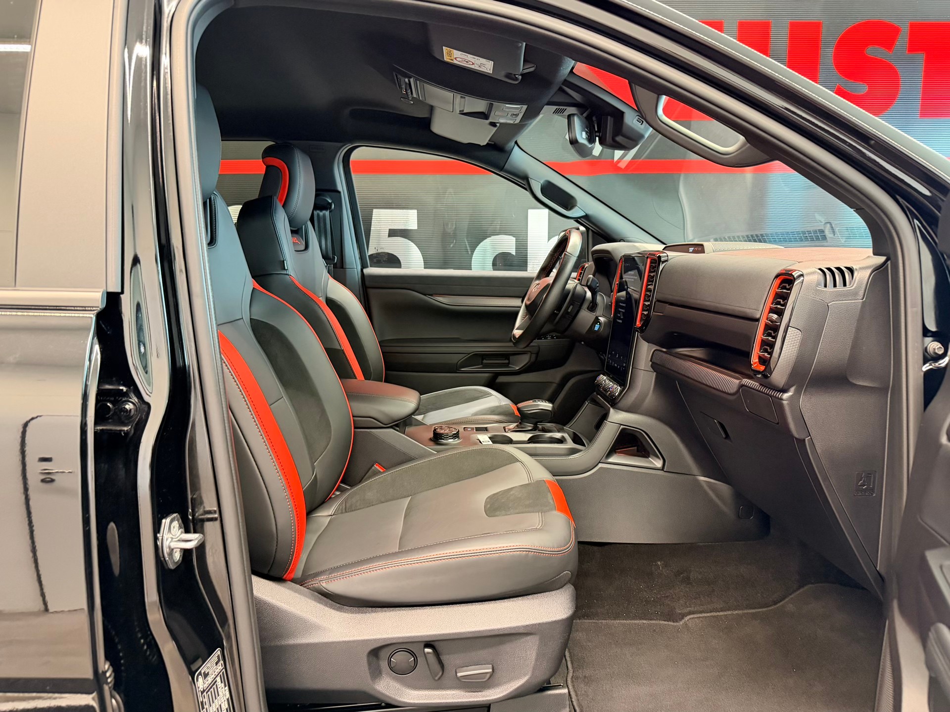 FORD Ranger Raptor 3.0 Eco Boost 4x4 A-image-17