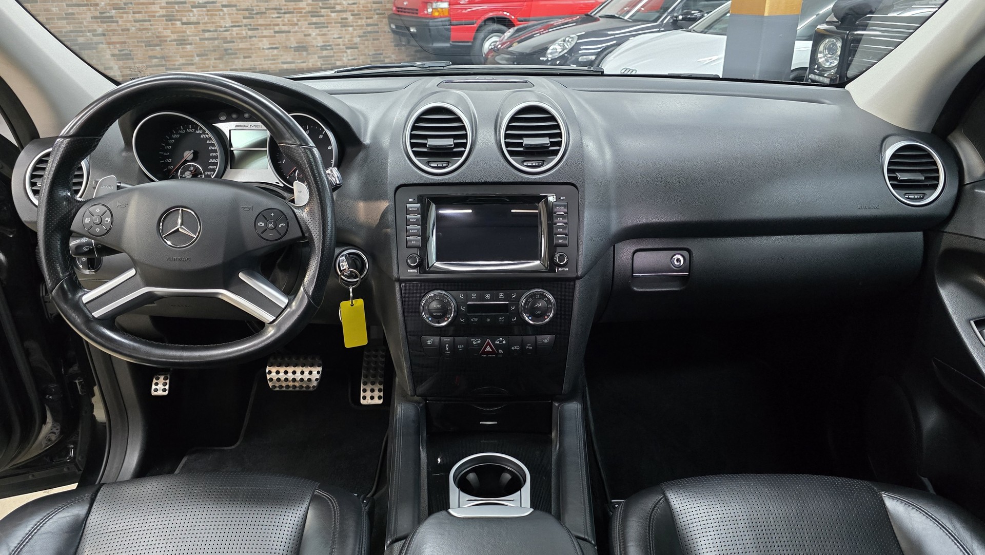 MERCEDES-BENZ ML 63 AMG 4Matic 7G-Tronic-image-20