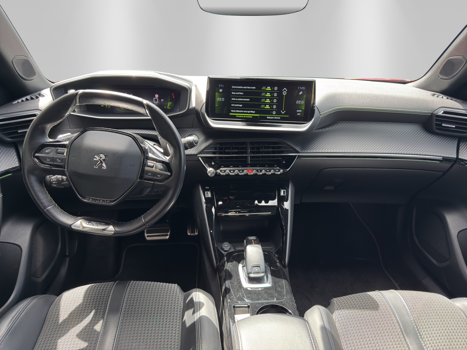 PEUGEOT 2008 1.2 130 GT-image-9