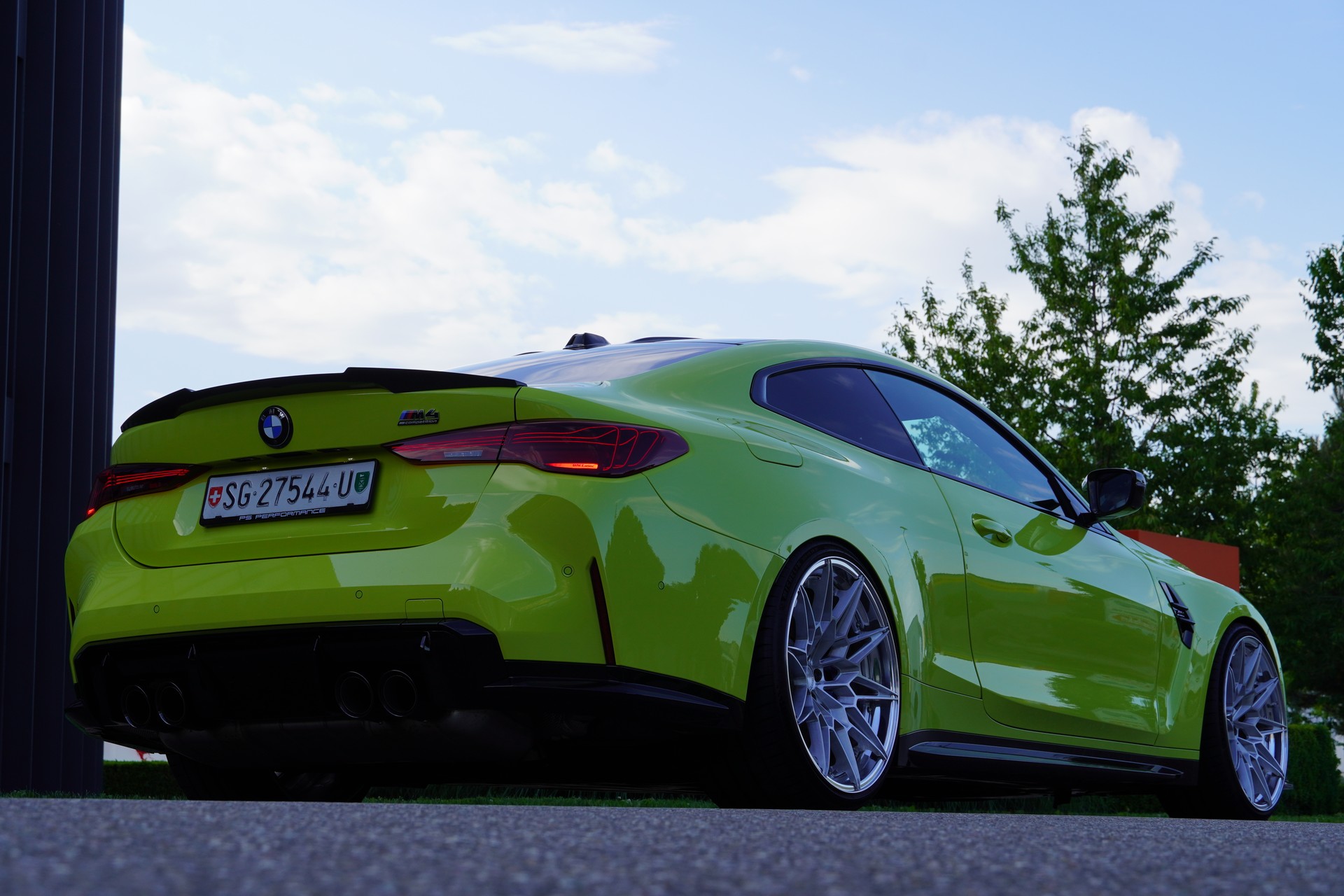 BMW M4 Coupé Competition M xDrive-image-6