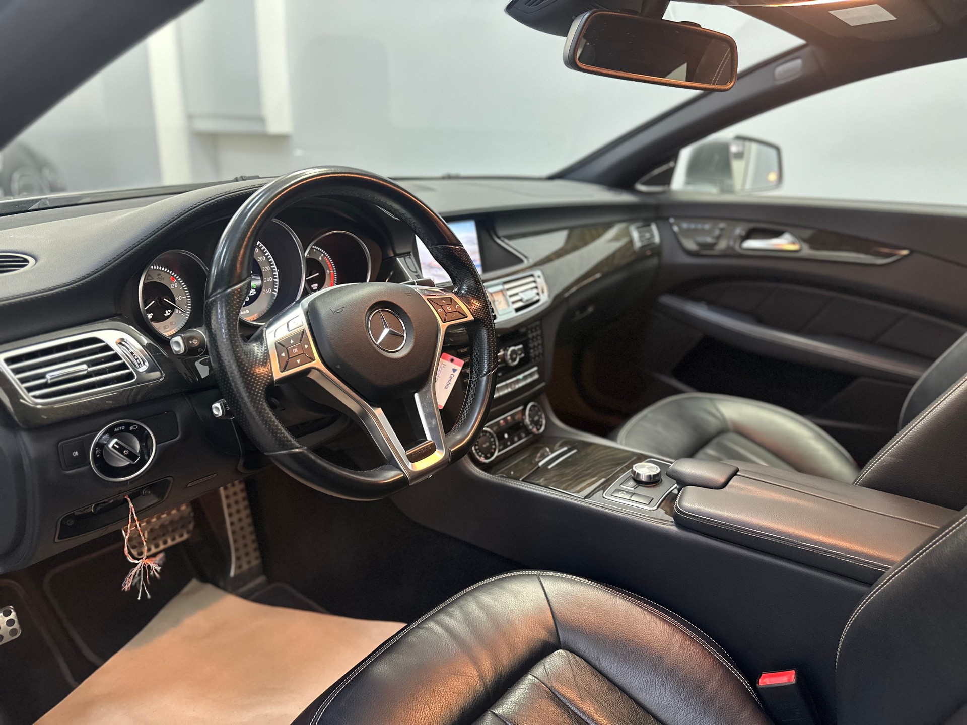 MERCEDES-BENZ CLS SB 350 CDI Executive 4Matic 7G-Tronic-image-16
