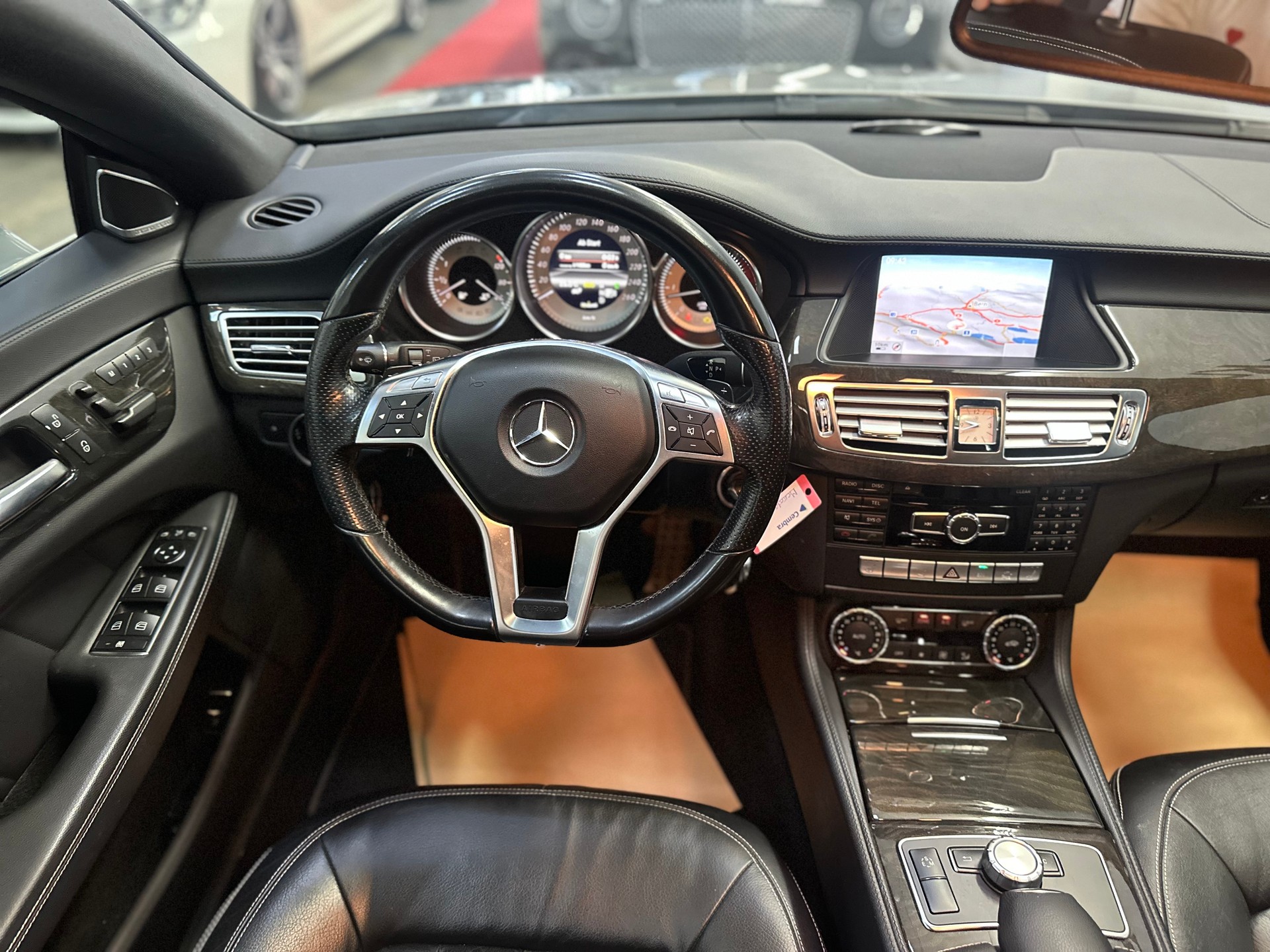 MERCEDES-BENZ CLS SB 350 CDI Executive 4Matic 7G-Tronic-image-11