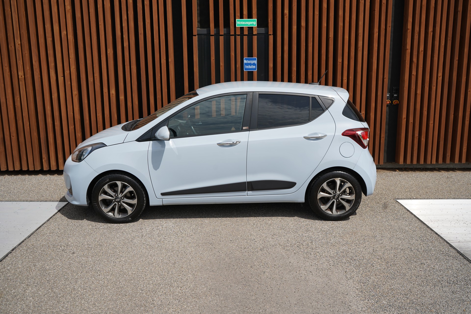 HYUNDAI i10 1.2 VERTEX l 87 PS-image-5