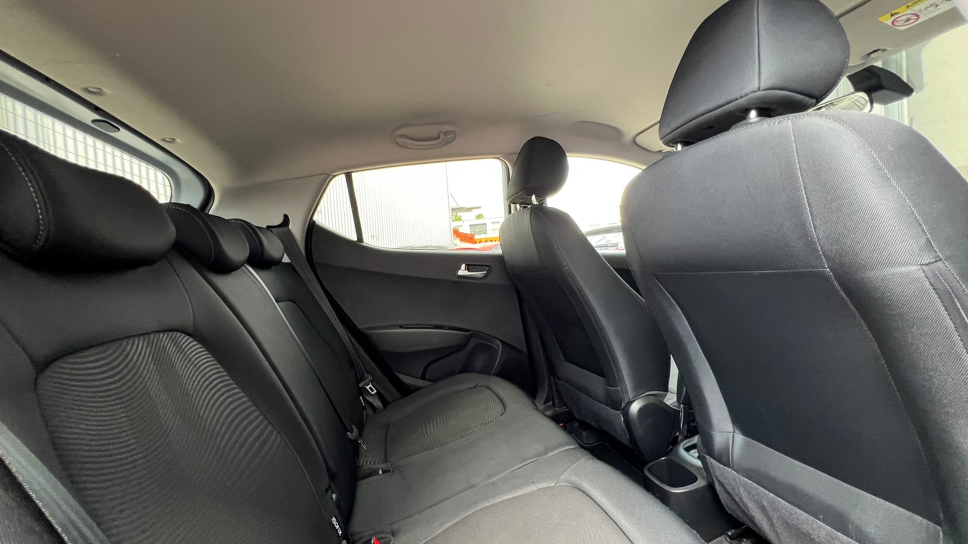 HYUNDAI i10 1.2 VERTEX l 87 PS-image-27