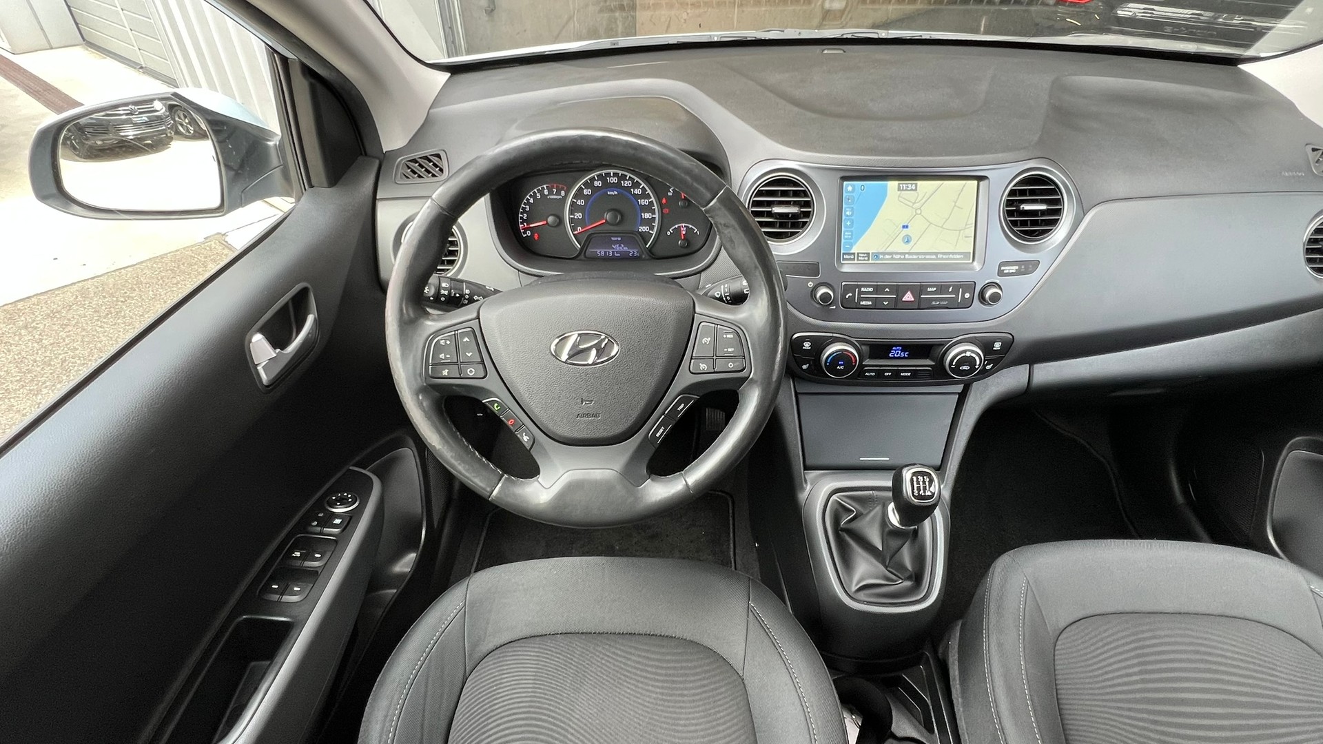 HYUNDAI i10 1.2 VERTEX l 87 PS-image-22