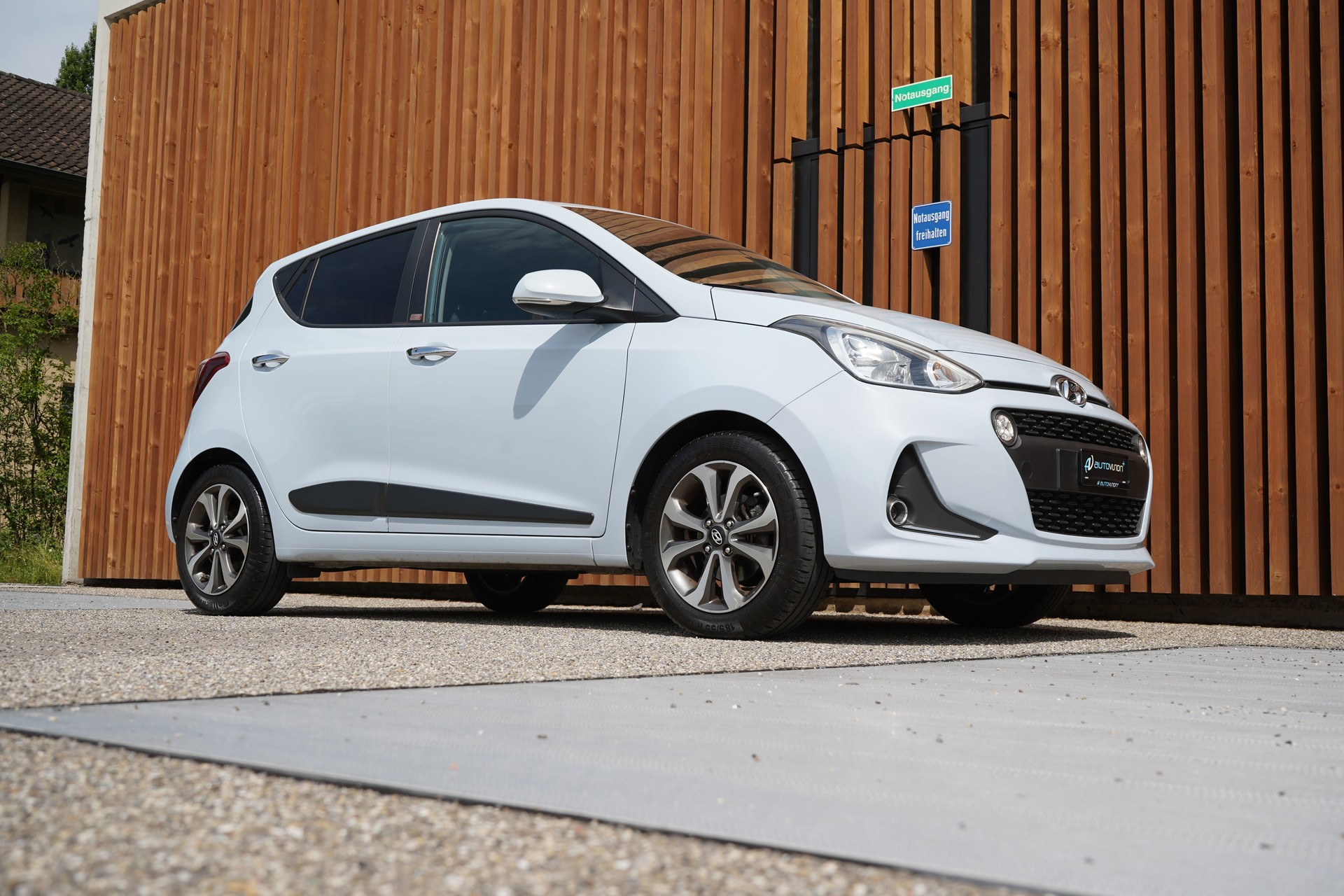 HYUNDAI i10 1.2 VERTEX l 87 PS-image-9
