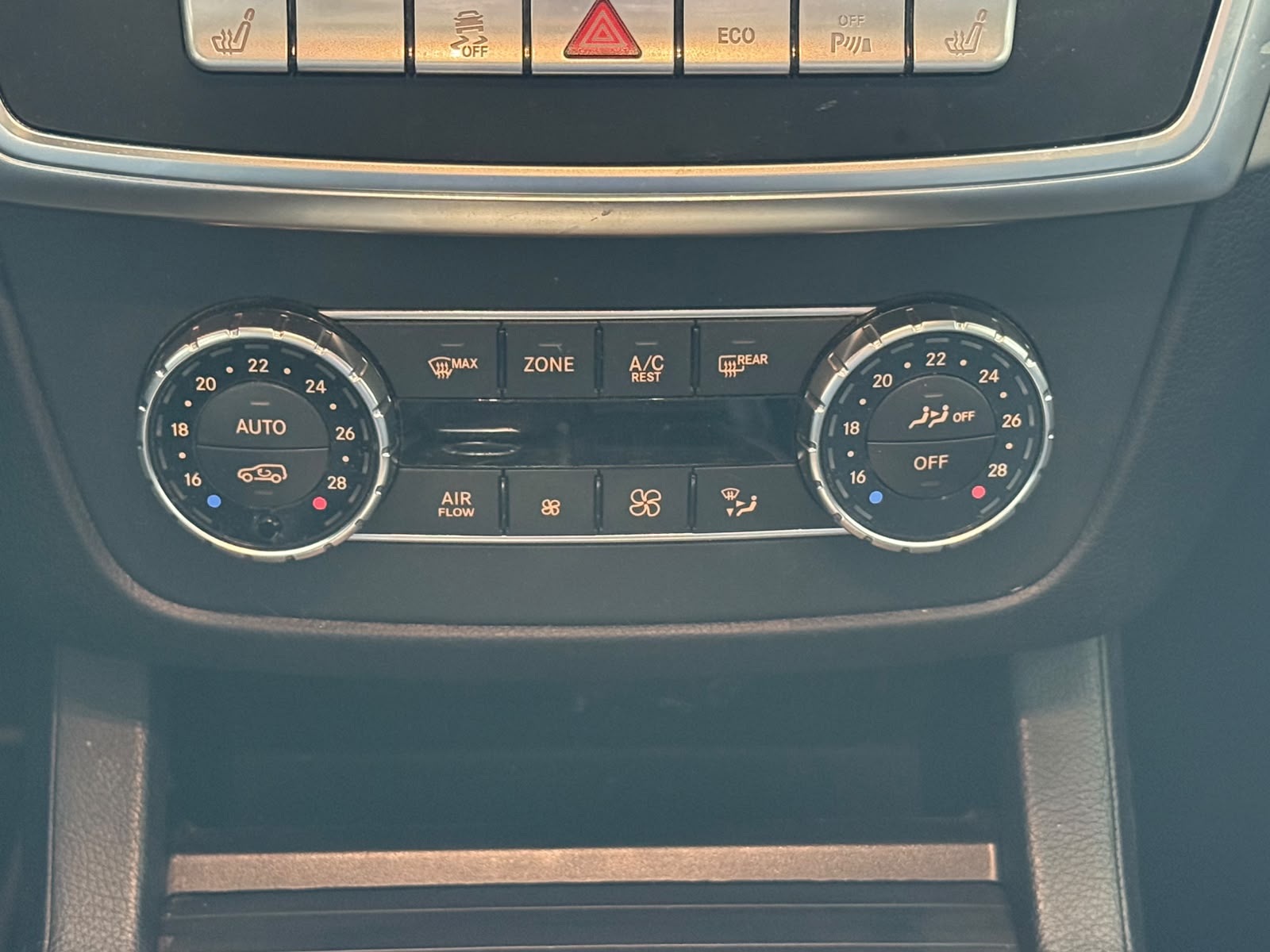 MERCEDES-BENZ GL 350 BlueTEC 4Matic 7G-TRONIC-image-15