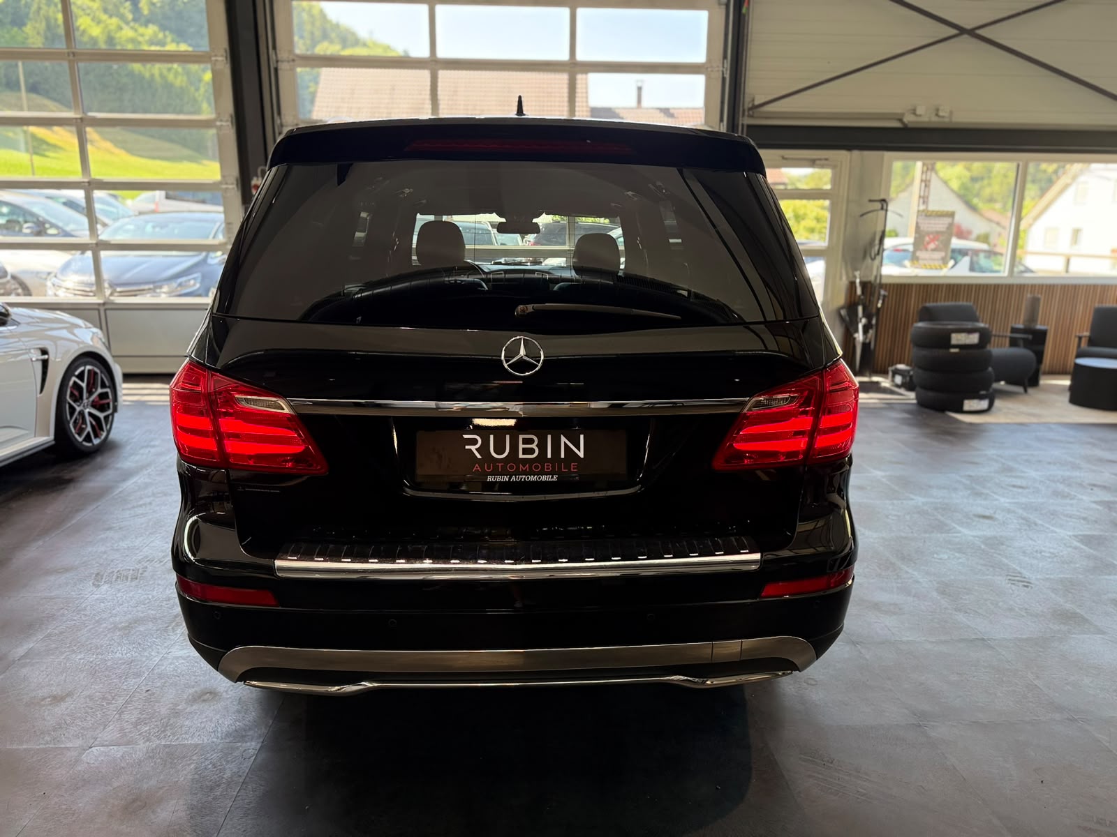 MERCEDES-BENZ GL 350 BlueTEC 4Matic 7G-TRONIC-image-2
