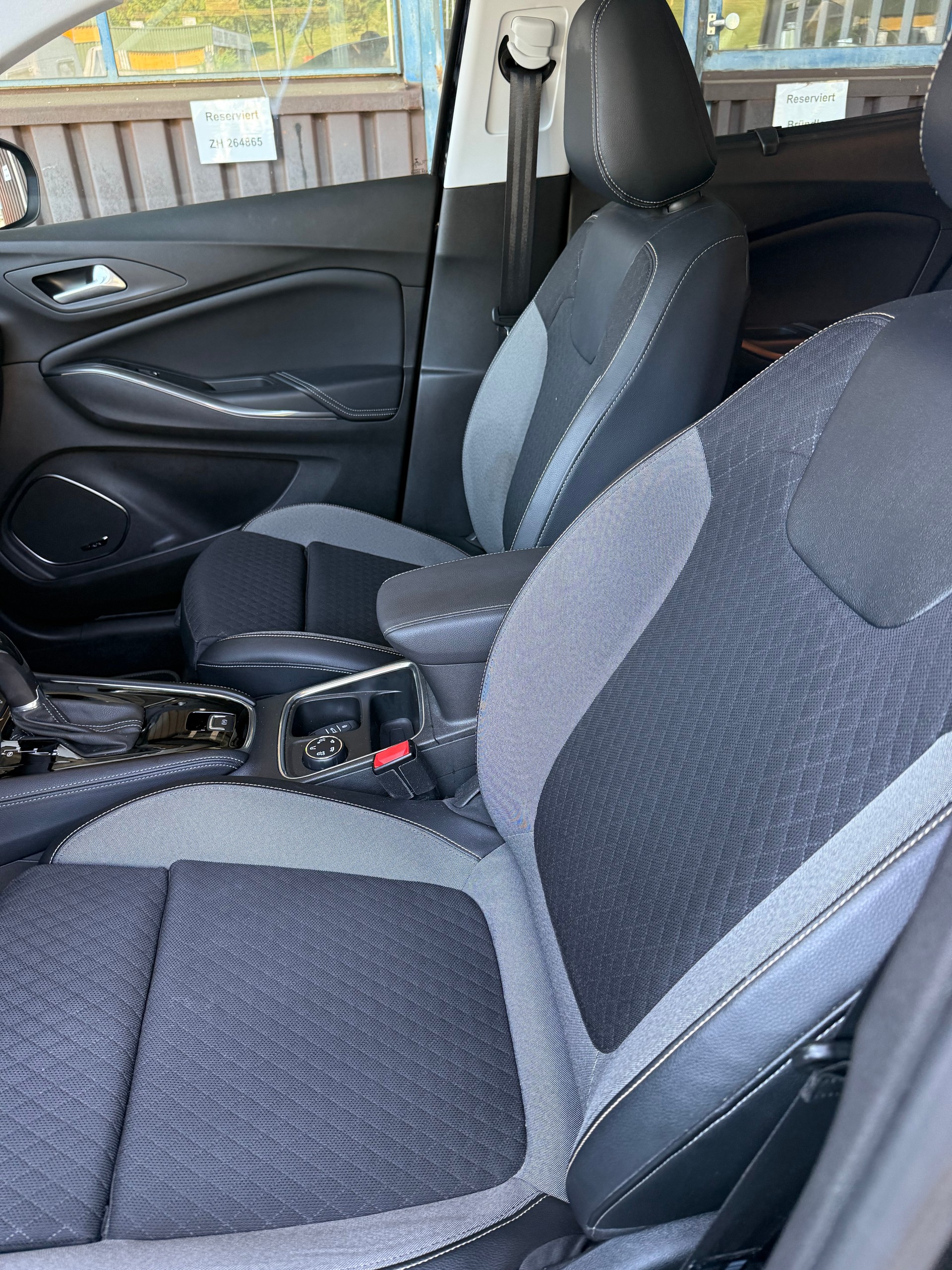 OPEL Grandland X 2.0CDTi Ultimate Automatik-image-11