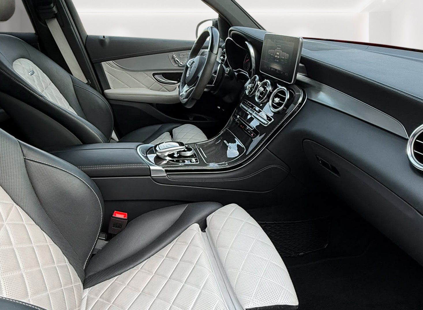 MERCEDES-BENZ GLC Coupé 63 S AMG 4Matic+ 9G-Tronic, CH-Auto inkl. Service & Garantie!-image-14