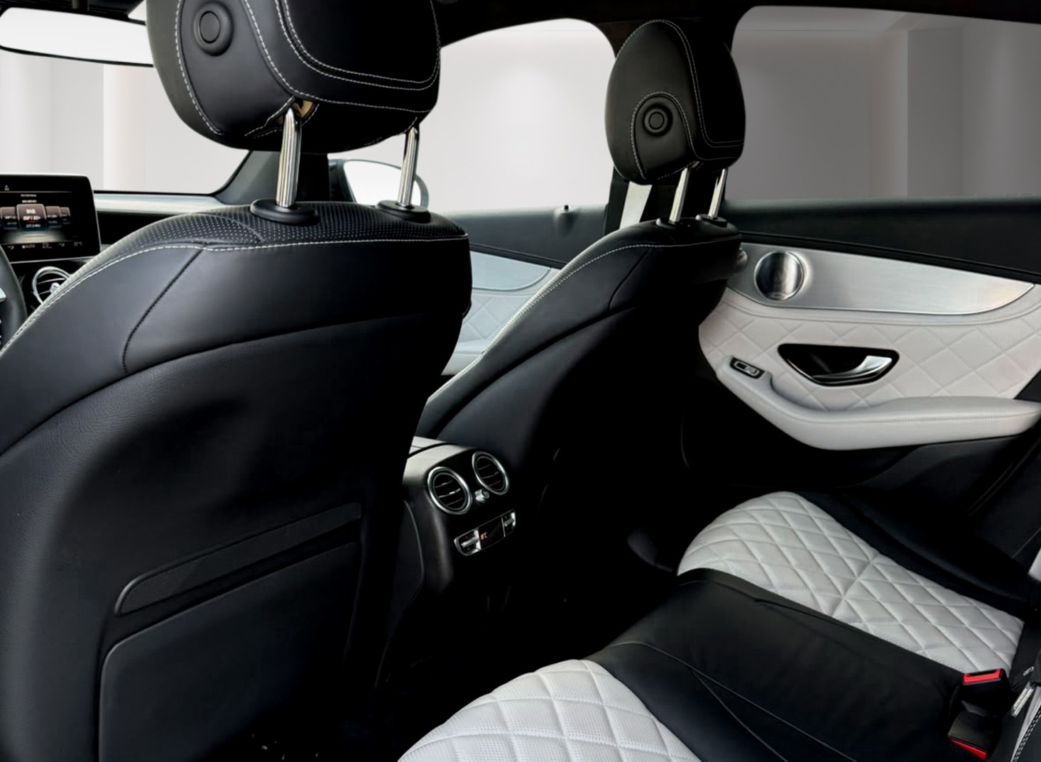 MERCEDES-BENZ GLC Coupé 63 S AMG 4Matic+ 9G-Tronic, CH-Auto inkl. Service & Garantie!-image-12