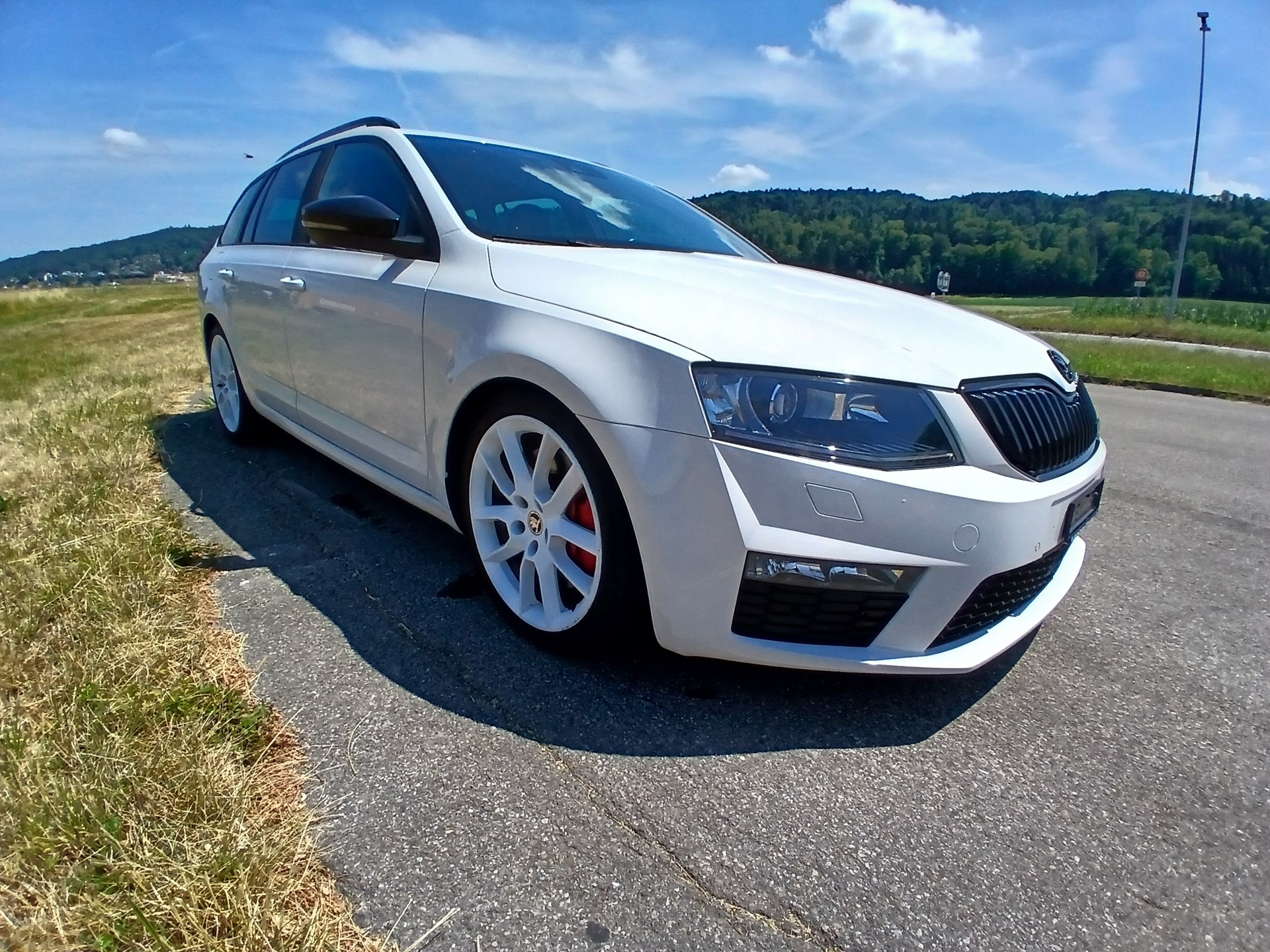 SKODA Octavia Combi 2.0 TDI RS DSG-image-6