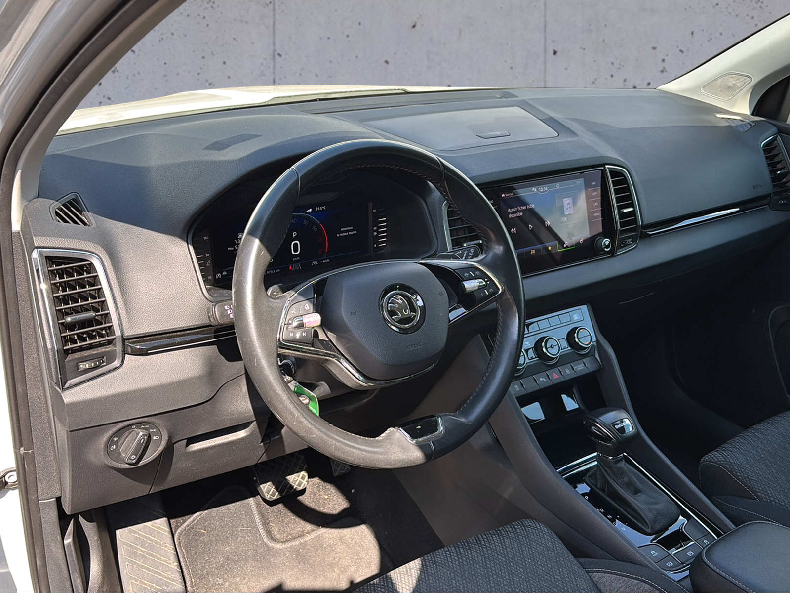 SKODA Karoq 1.5 TSI Style DSG-image-3