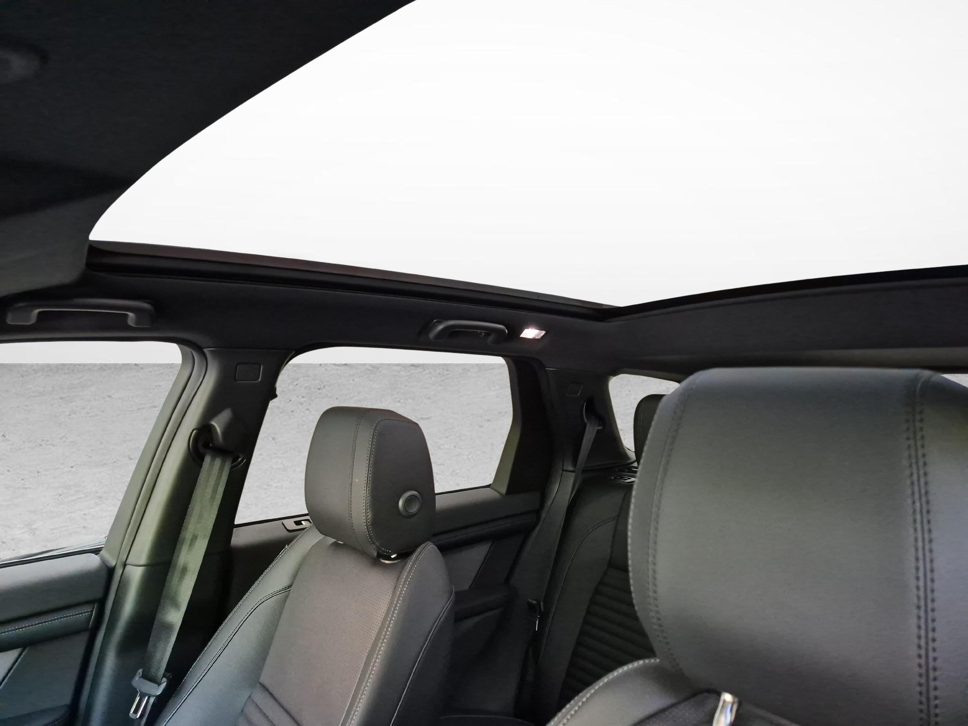 LAND ROVER Discovery Sport 1.5 T 270e Dynamic SE - Gancio traino elettrico e Ruote invernali inclusi-image-10