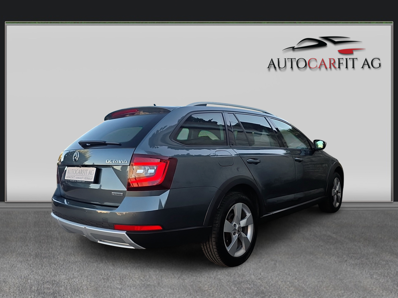 SKODA Octavia Combi 2.0 TDI Scout 4x4 DSG-image-5