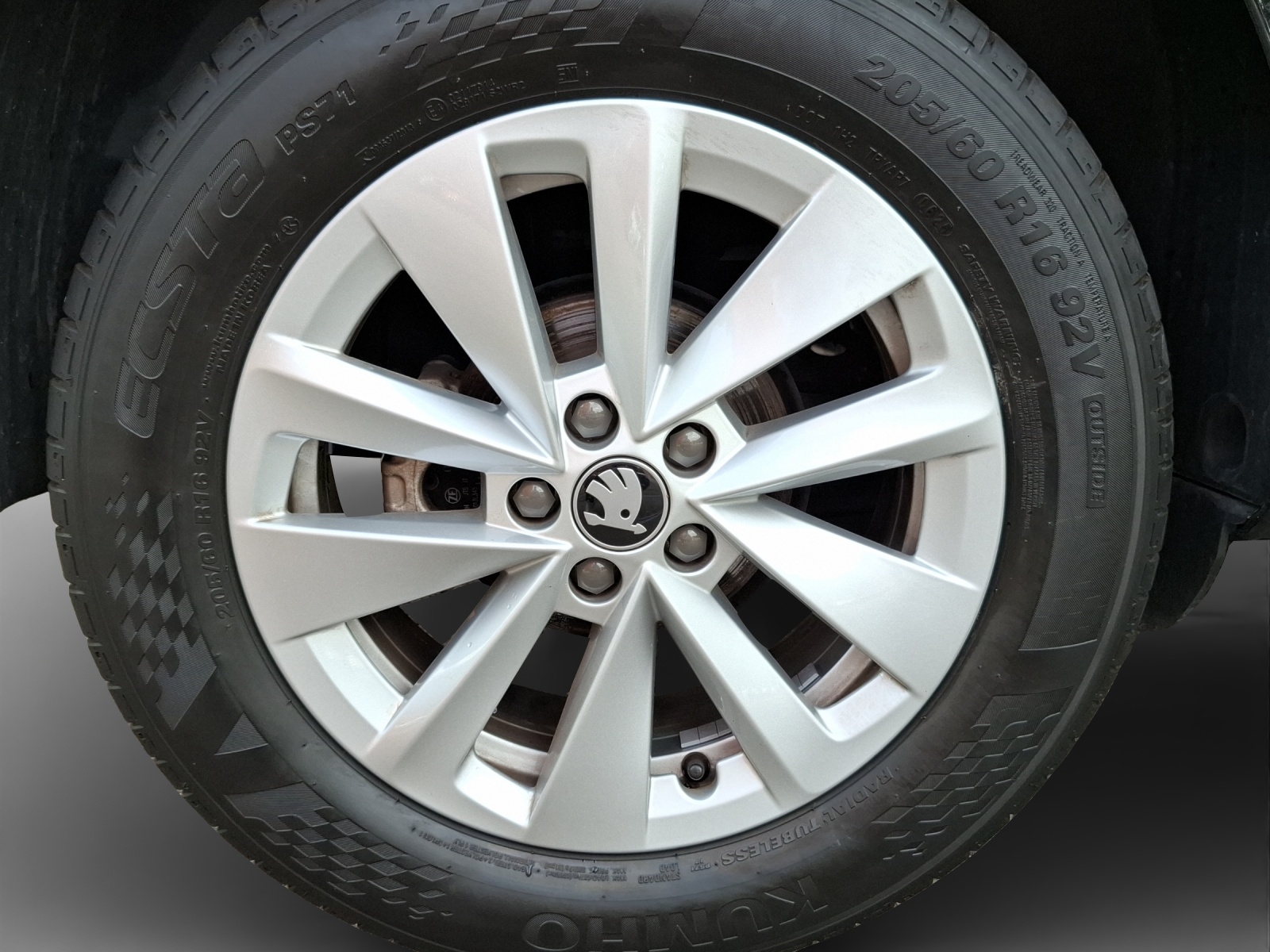 SKODA Kamiq 1.0 TSI Dynamic DSG-image-13