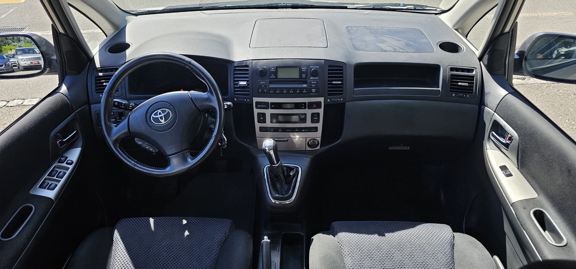 TOYOTA Corolla Verso 1.6 Linea Sol-image-9