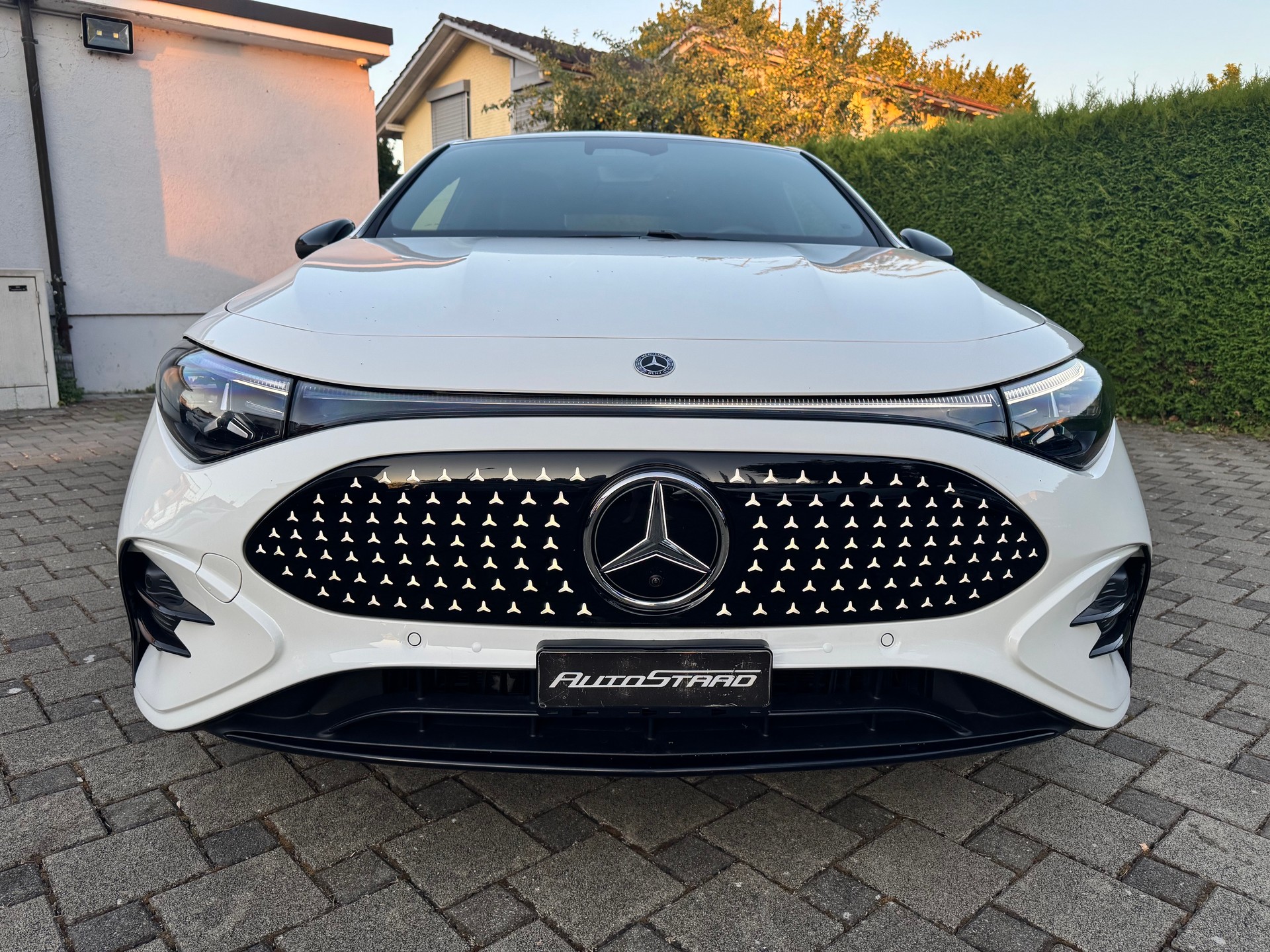 MERCEDES-BENZ CLA 250+ 85 kWh EQ AMG Line-image-1