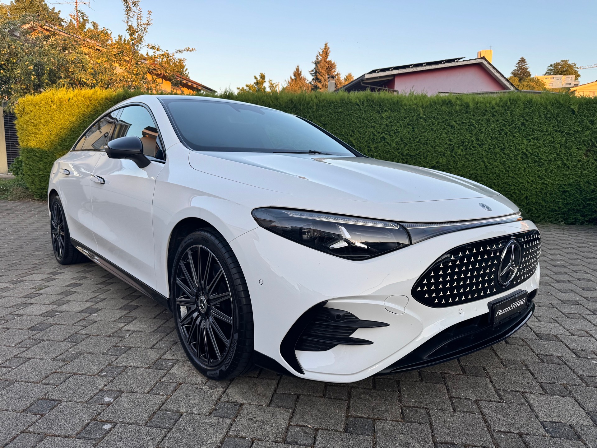 MERCEDES-BENZ CLA 250+ 85 kWh EQ AMG Line-image-2
