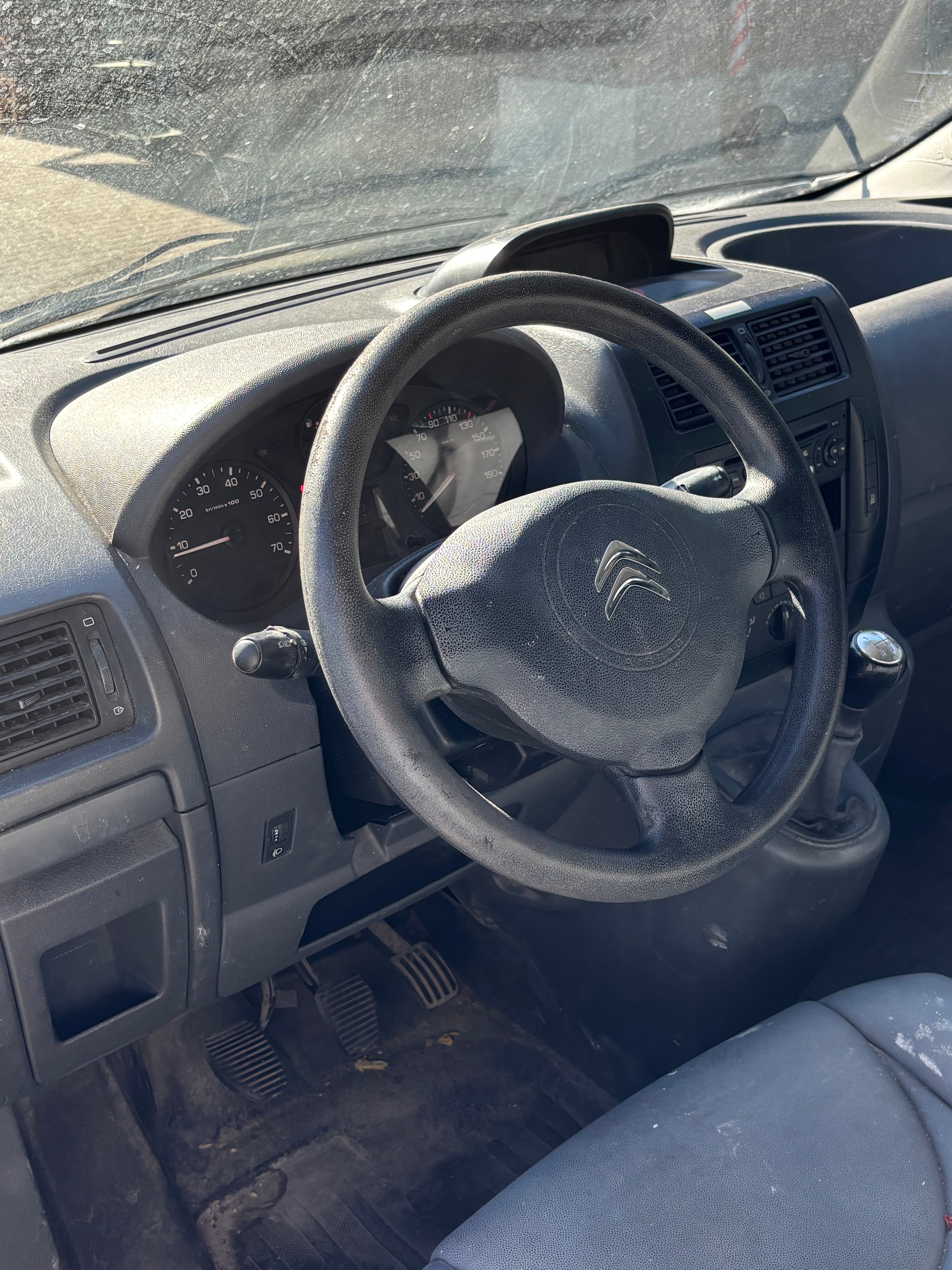 CITROEN Jumpy 1.6 HDi 12 L1H1-image-9