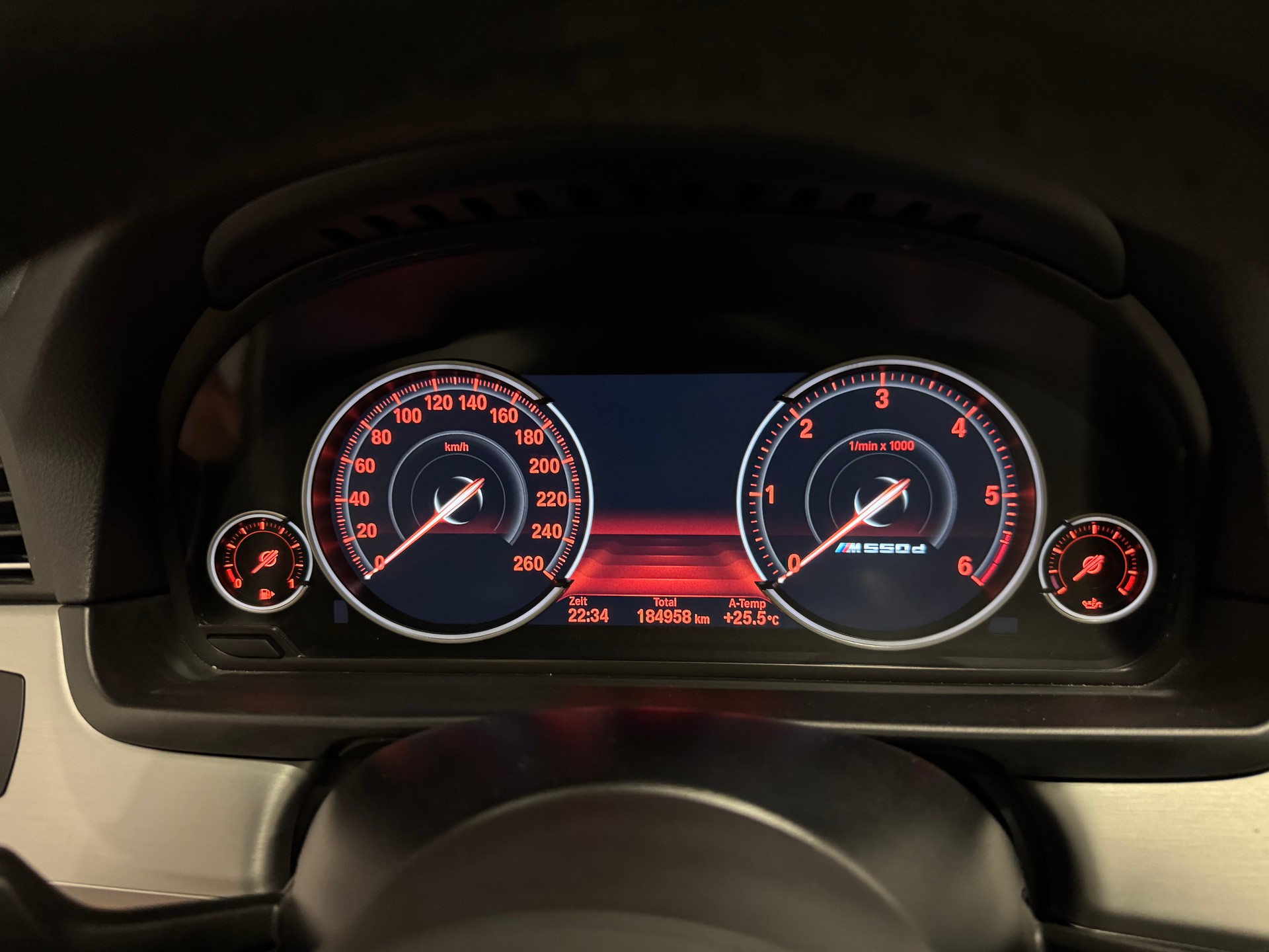 BMW M550d Touring xDrive Steptronic-image-29