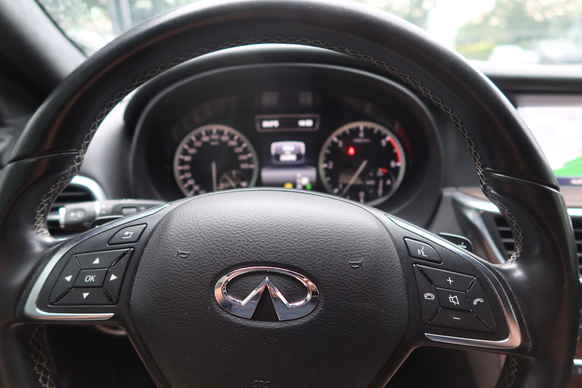 INFINITI QX30 2.2d Premi. Tech AWD-image-11