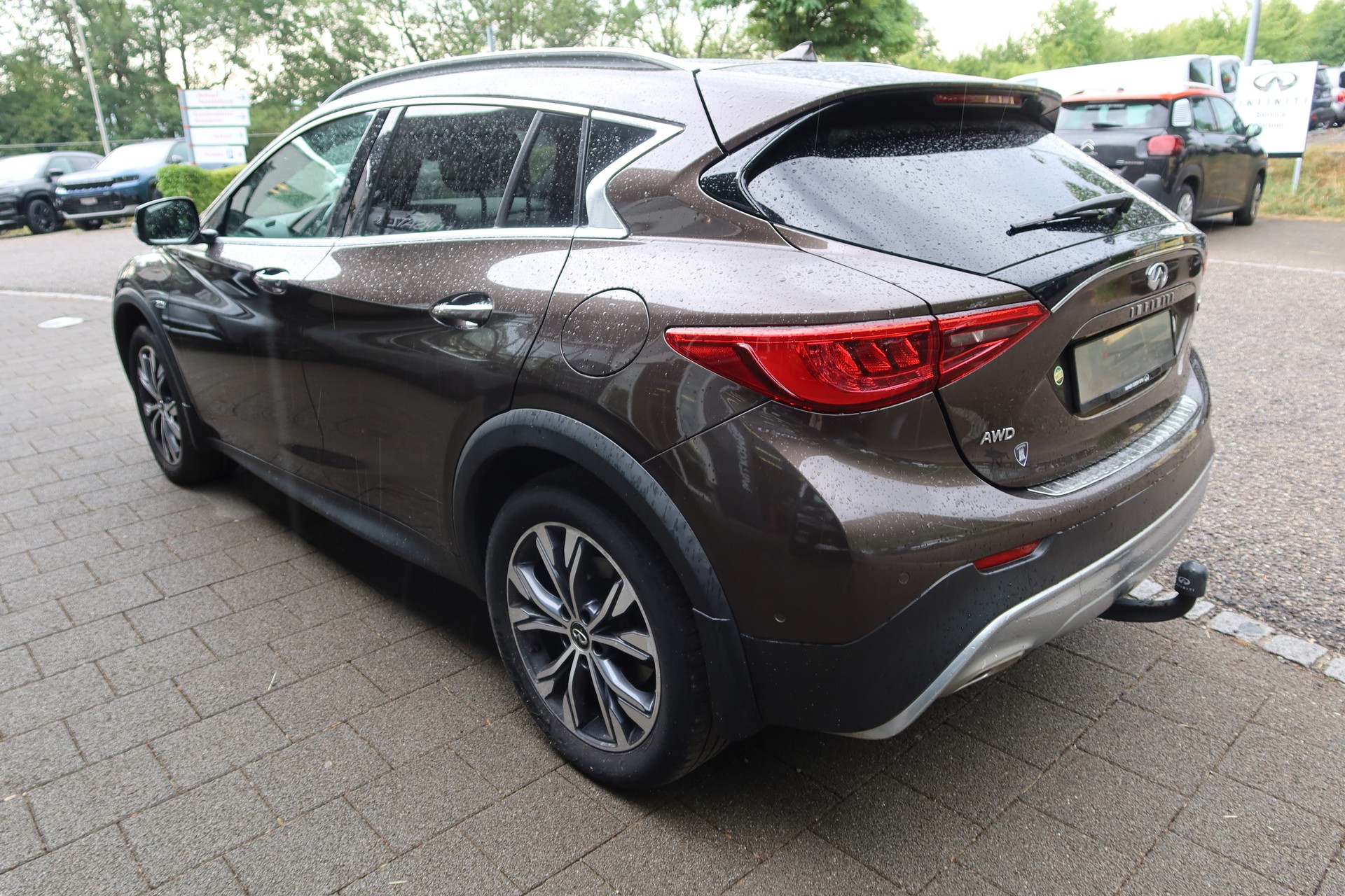 INFINITI QX30 2.2d Premi. Tech AWD-image-4