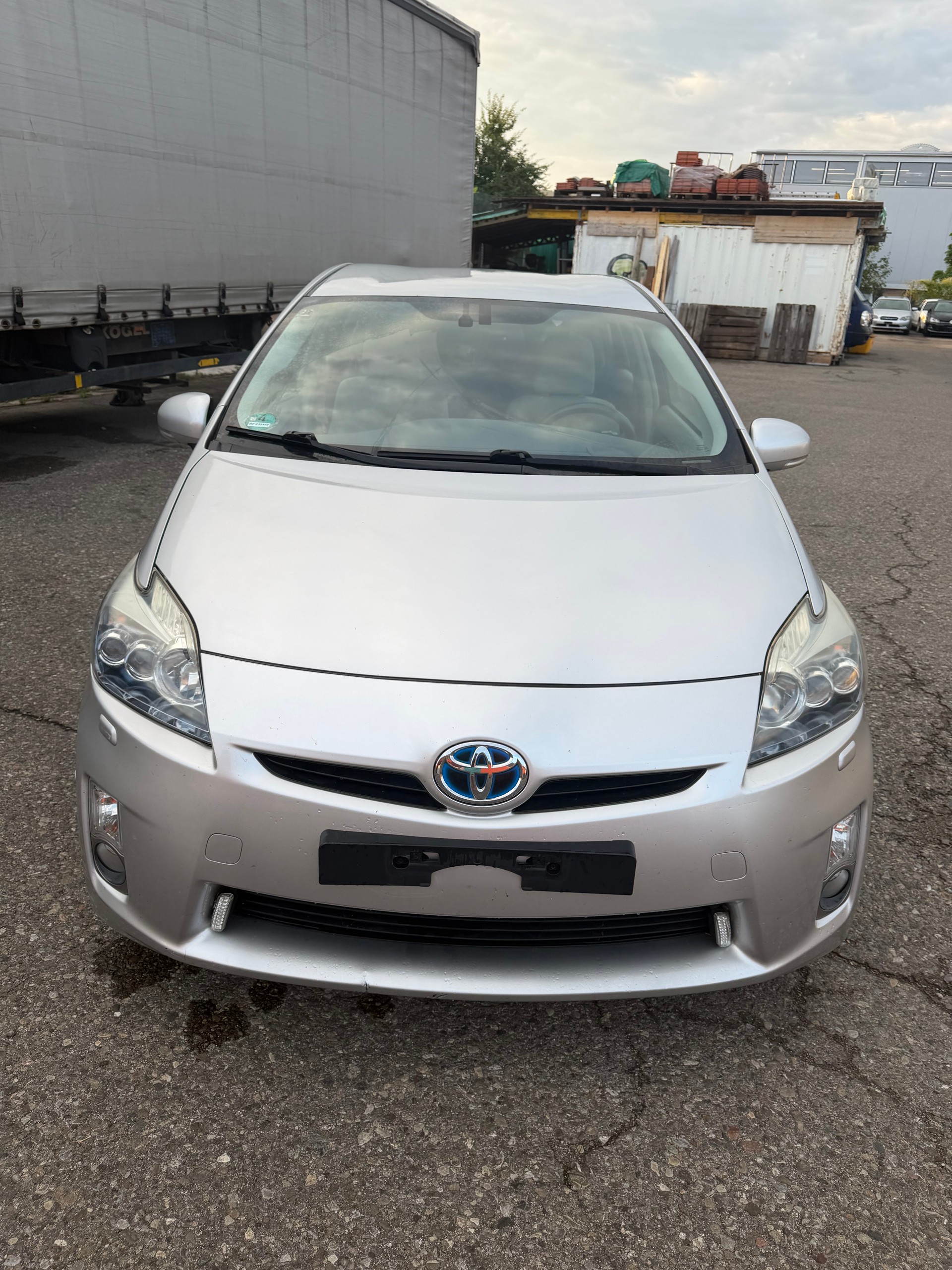 TOYOTA Prius 1.8 16V HSD Luna-image-8