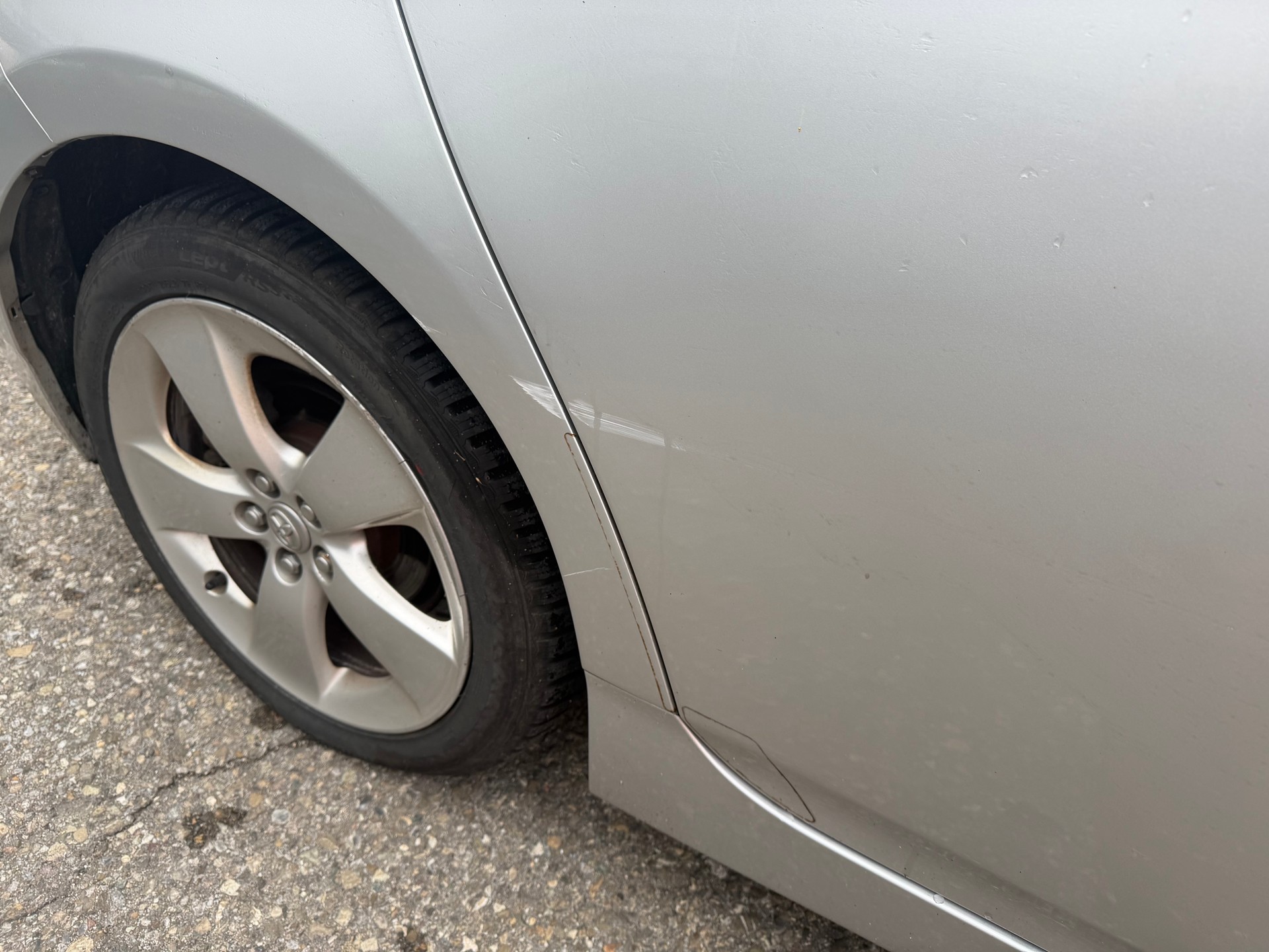 TOYOTA Prius 1.8 16V HSD Luna-image-5