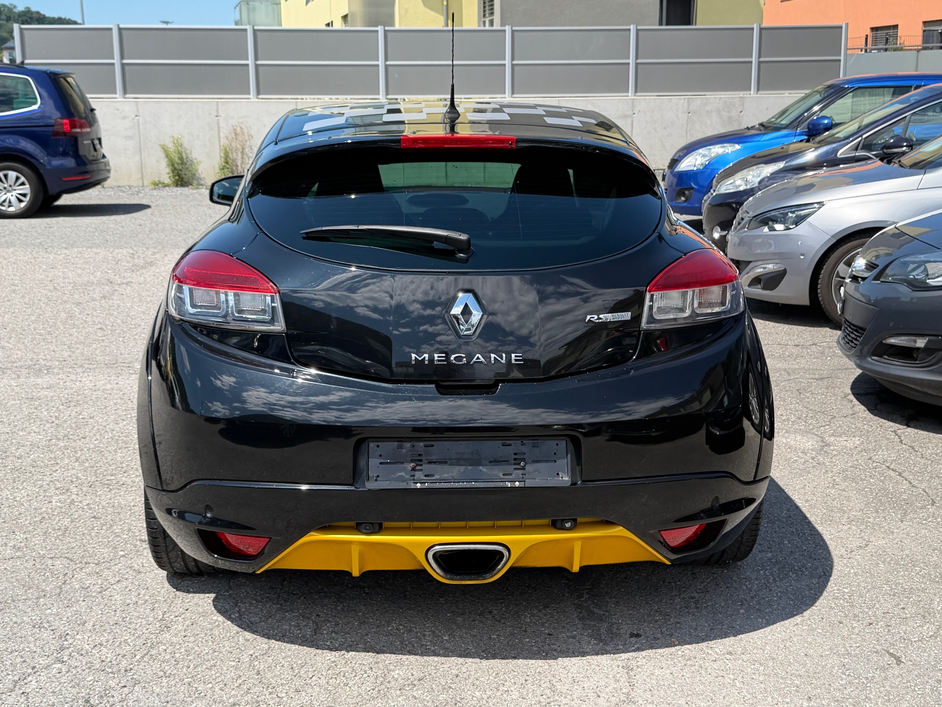 RENAULT Mégane Coupé 2.0 16V Turbo Red Bull Racing-image-15