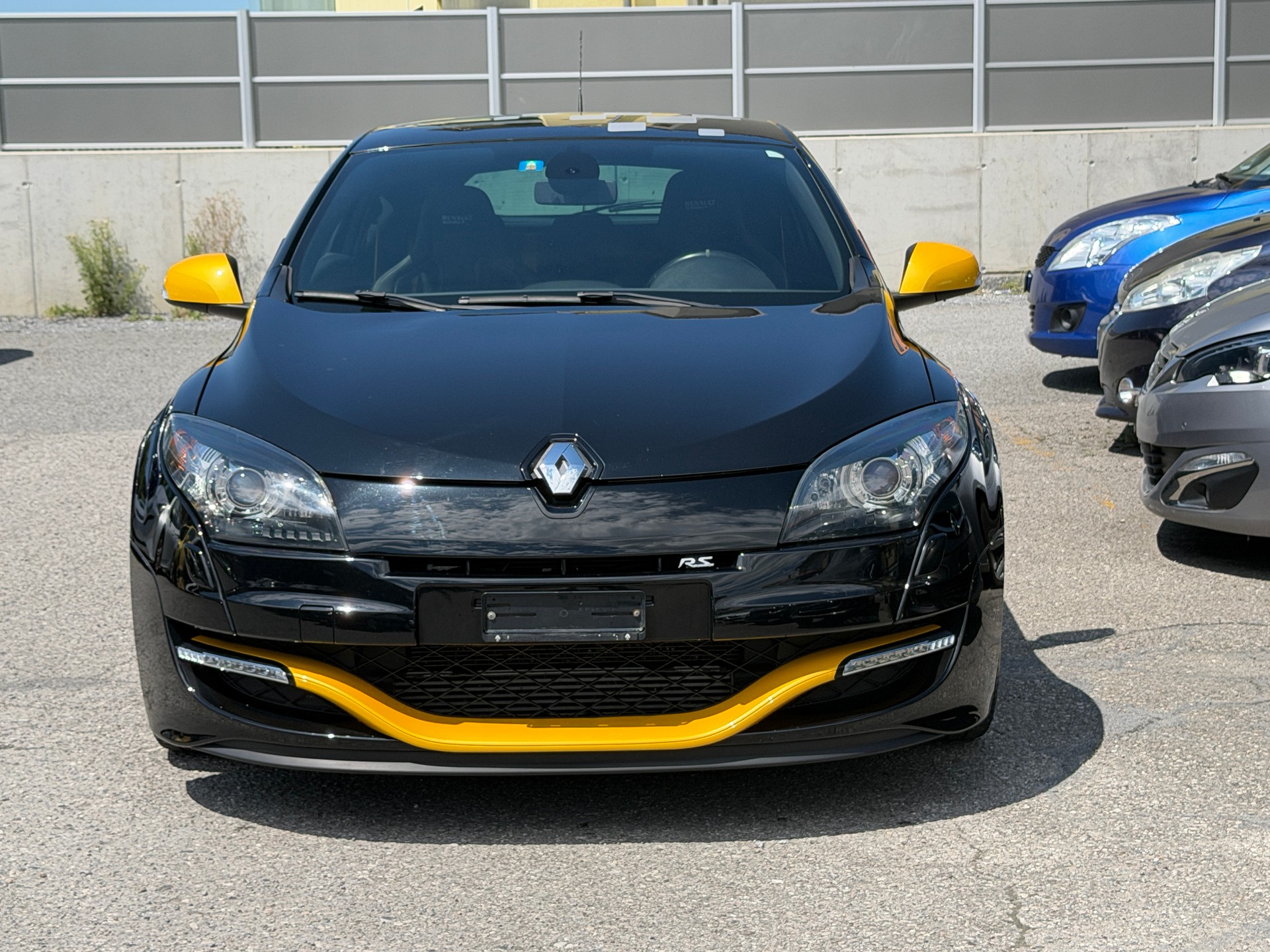 RENAULT Mégane Coupé 2.0 16V Turbo Red Bull Racing-image-3